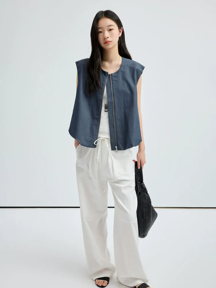 Round-Neck Bubble-Hem Zip Vest - Image 2