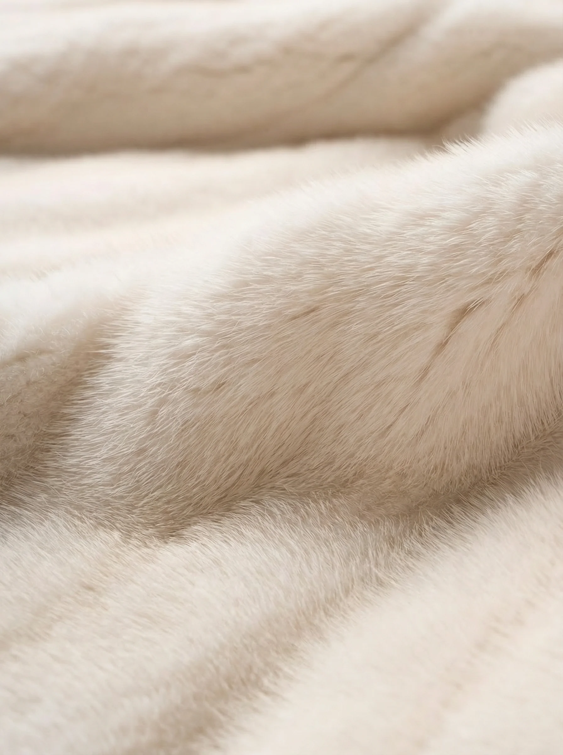 Round-Neck Mink Velvet Jacket - Image 4