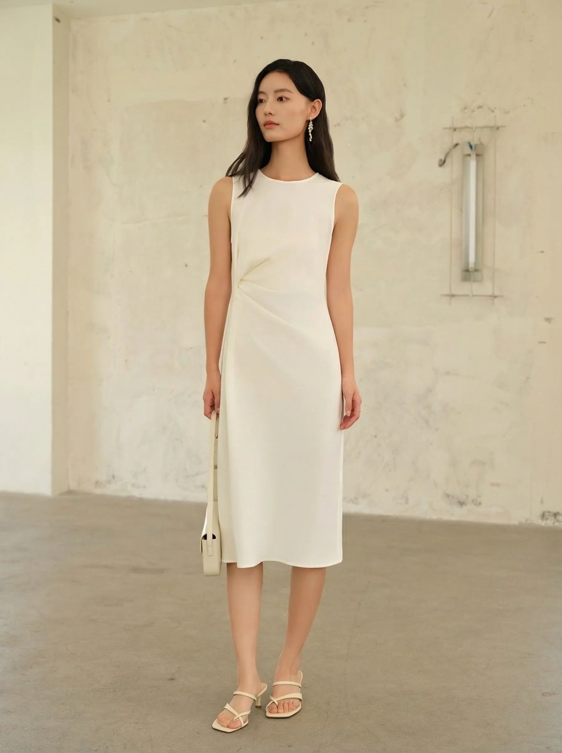 Ruched-Waist Sleeveless Midi Dress - Image 5
