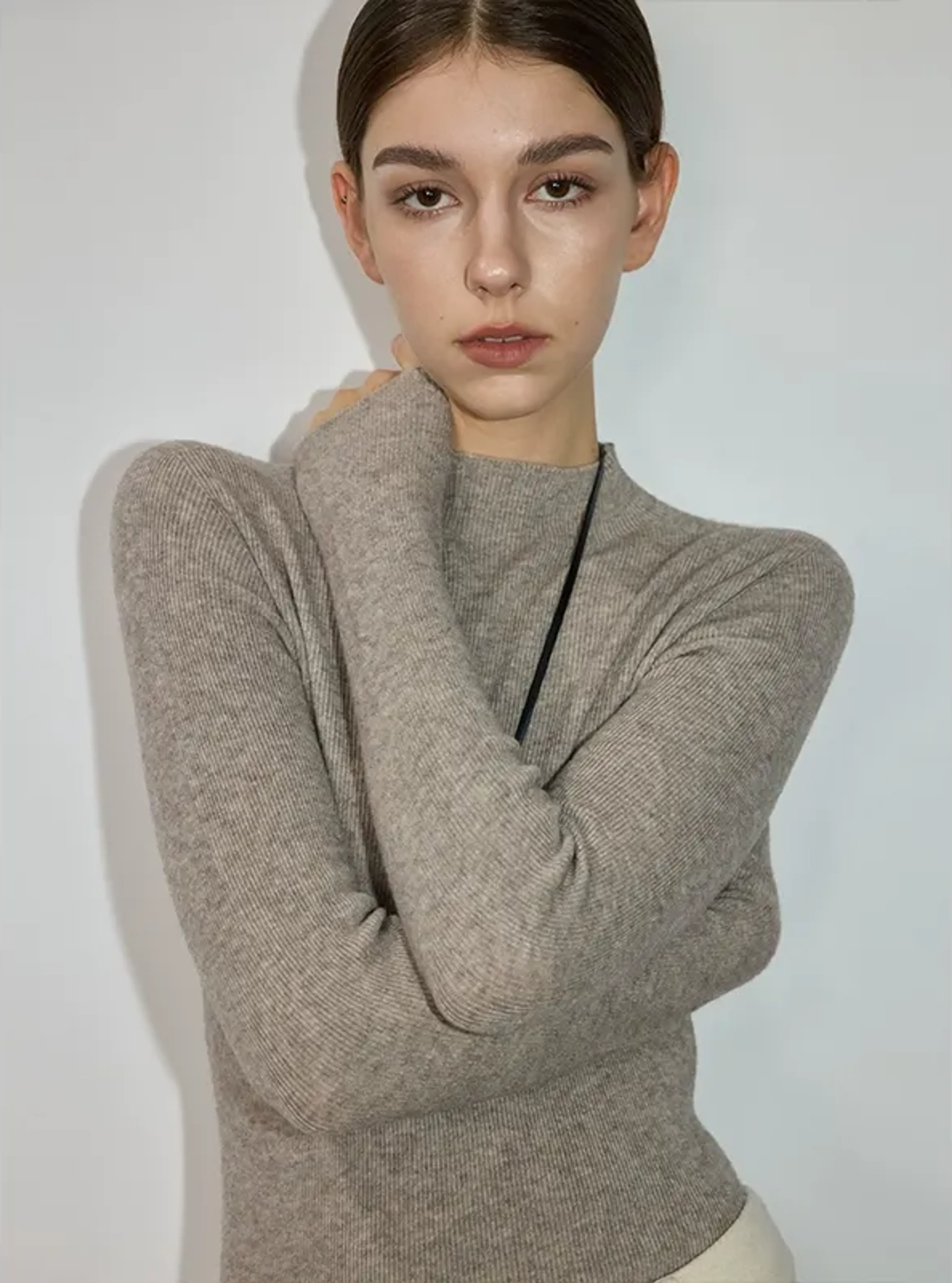 Seamless Fit Wool Knit Sweater - Image 11