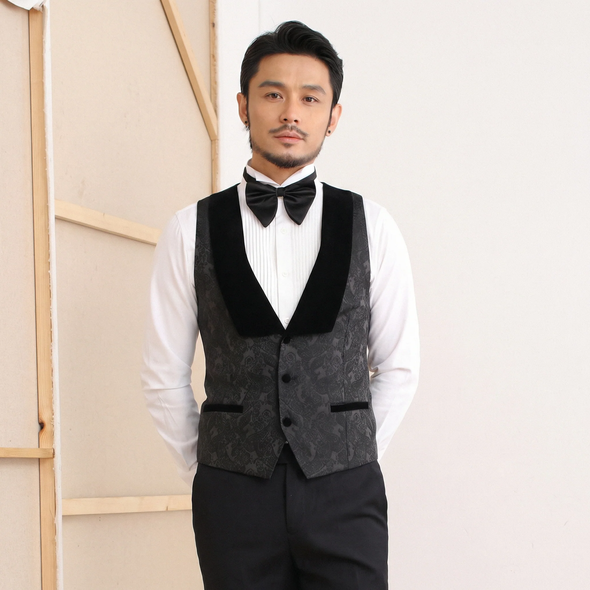 Shawl-Collar Jacquard Vest - Image 5