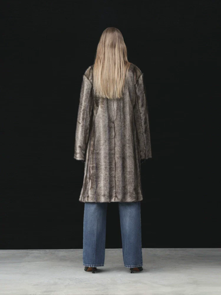 Shawl-Lapel Fur Coat - Image 3