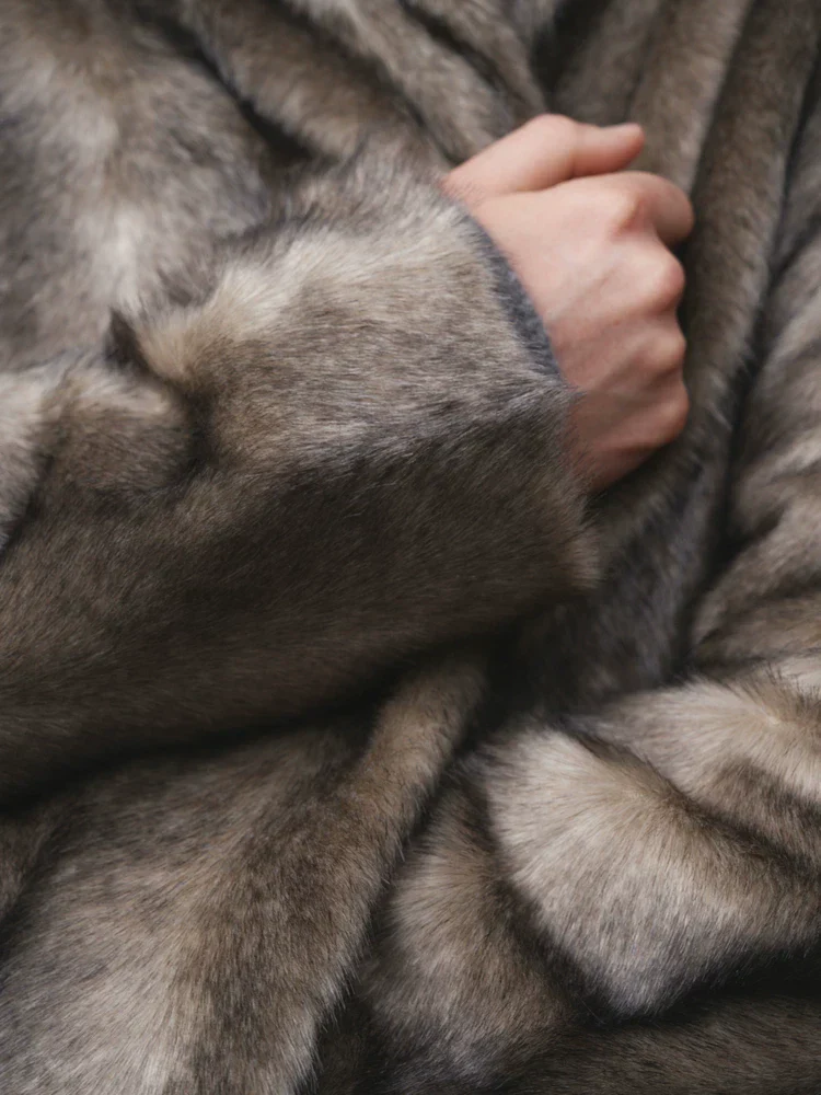 Shawl-Lapel Fur Coat - Image 5