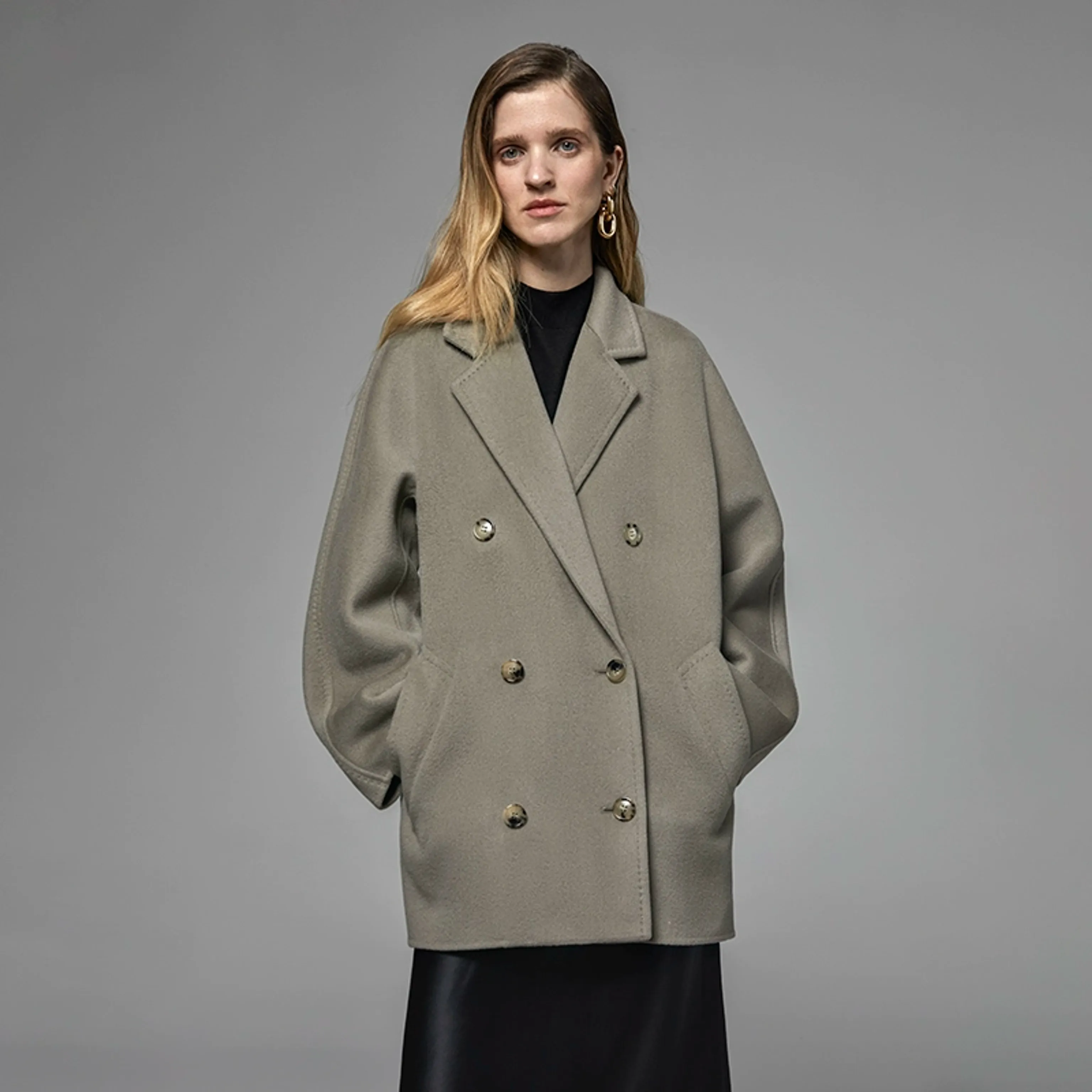Short Double-Breasted Wool Coat - Image 5