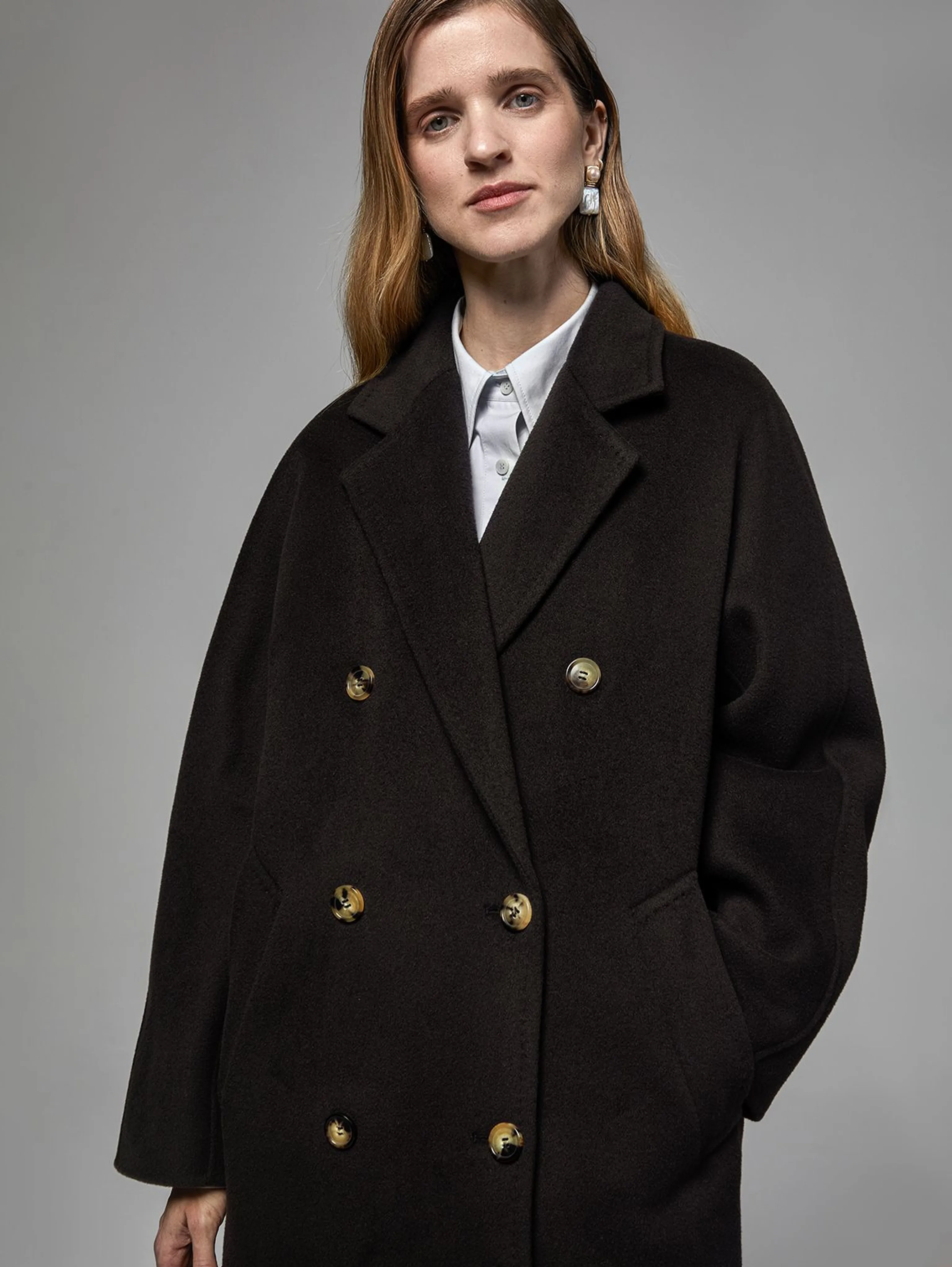Short Double-Breasted Wool Coat - Image 8