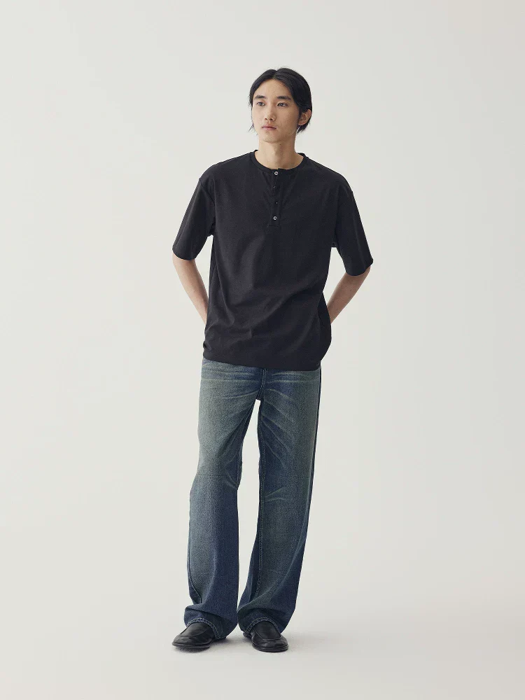 Short-Sleeve Henley Tee - Image 5