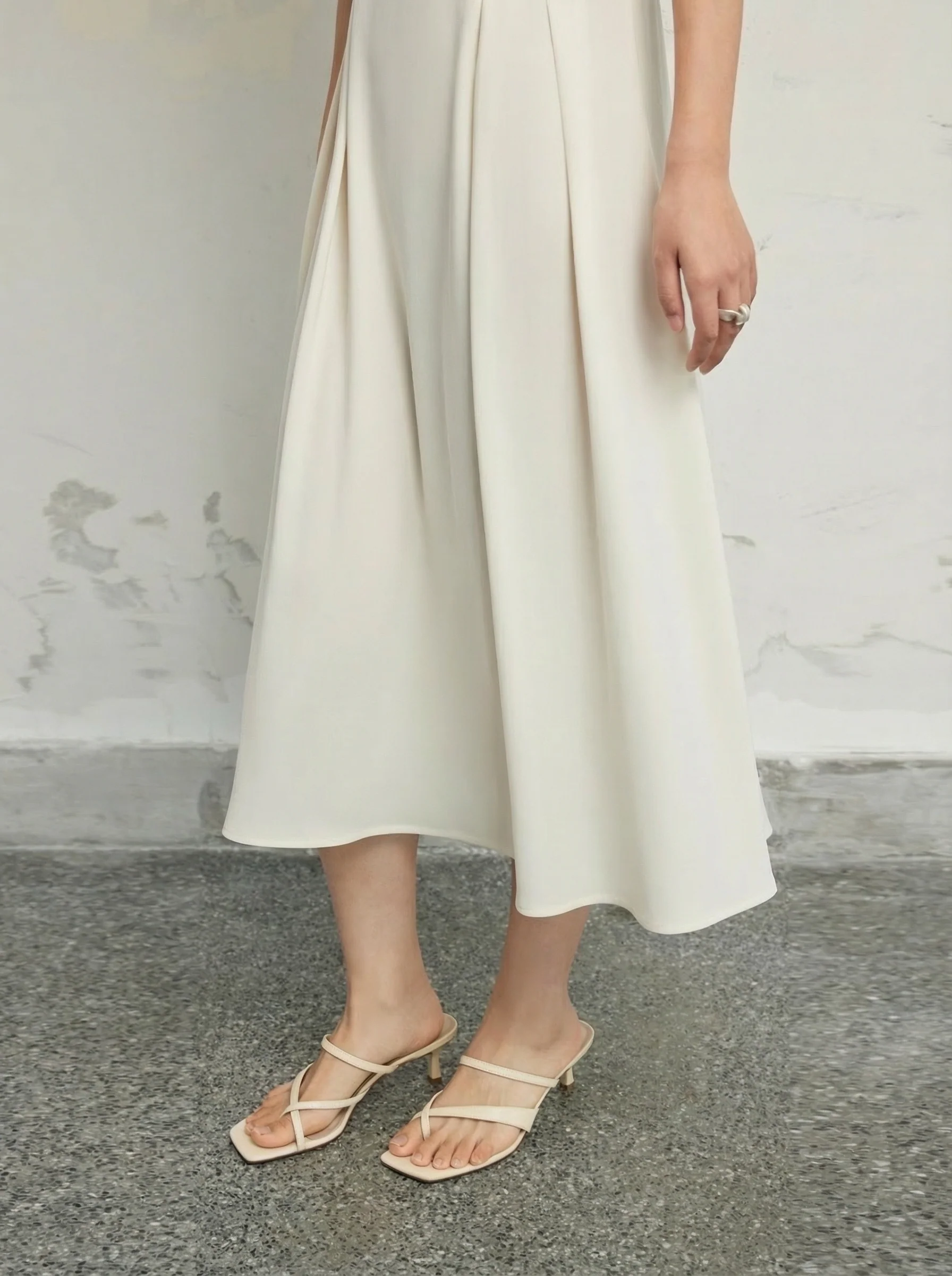 Short-Sleeve Triacetate Midi Dress - Image 3