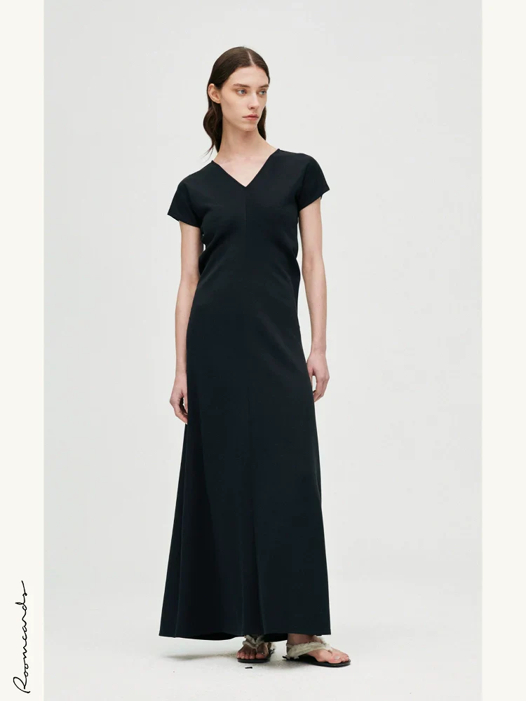 Side-Pleated V-Neck Maxi Dress - Image 3