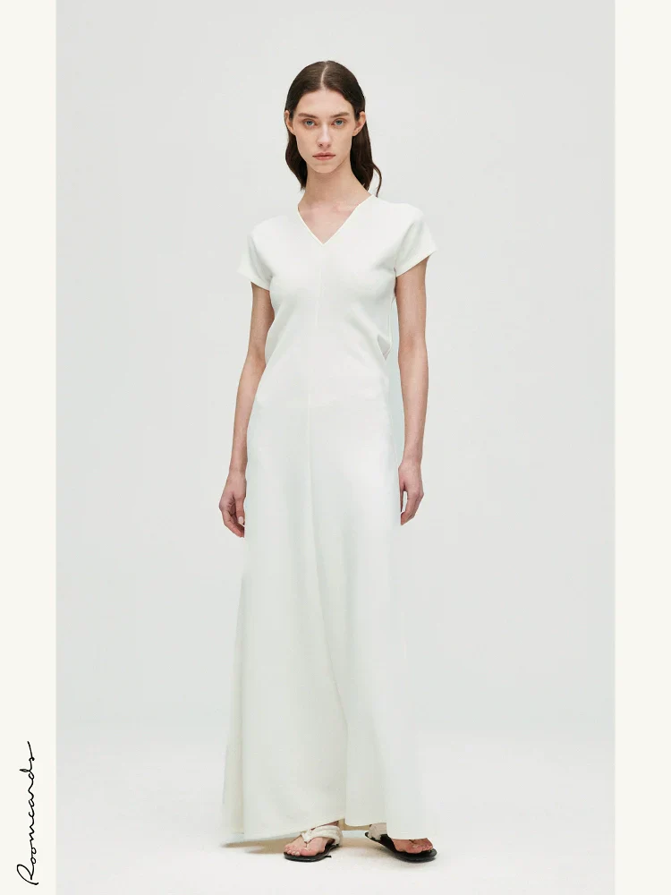 Side-Pleated V-Neck Maxi Dress - Image 4