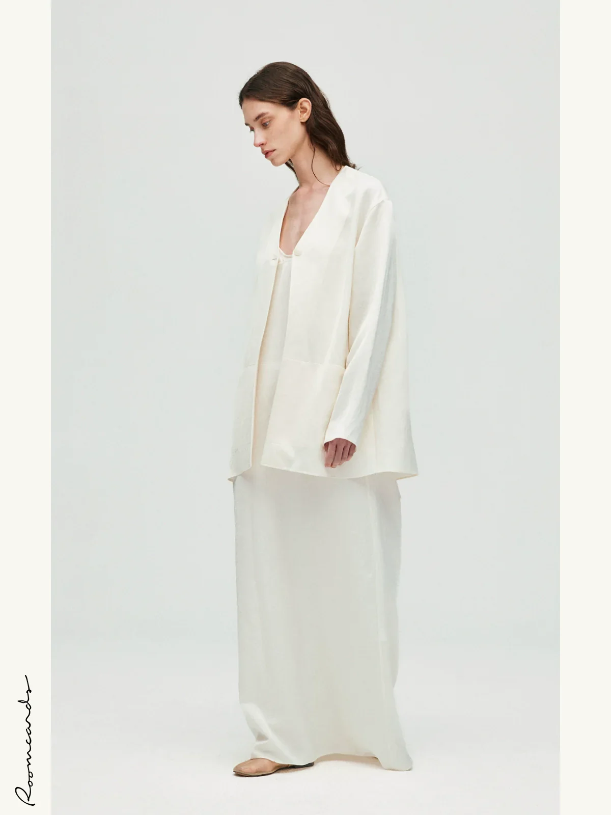 Simple Linen Suit Jacket - Image 2