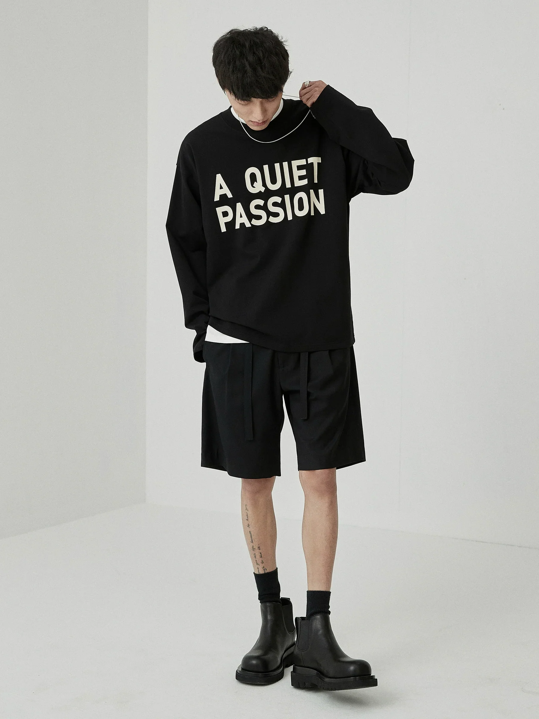 Single-Pleat Drawstring Shorts - Image 4
