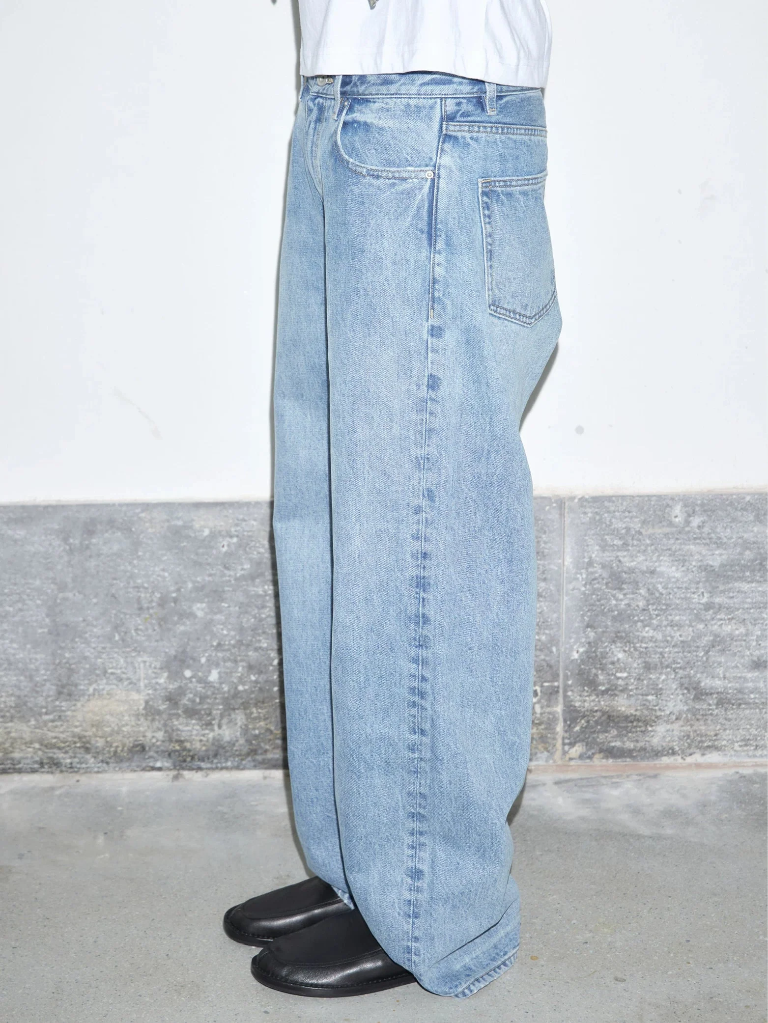 Sky Blue Wide-Leg Jeans - Image 3