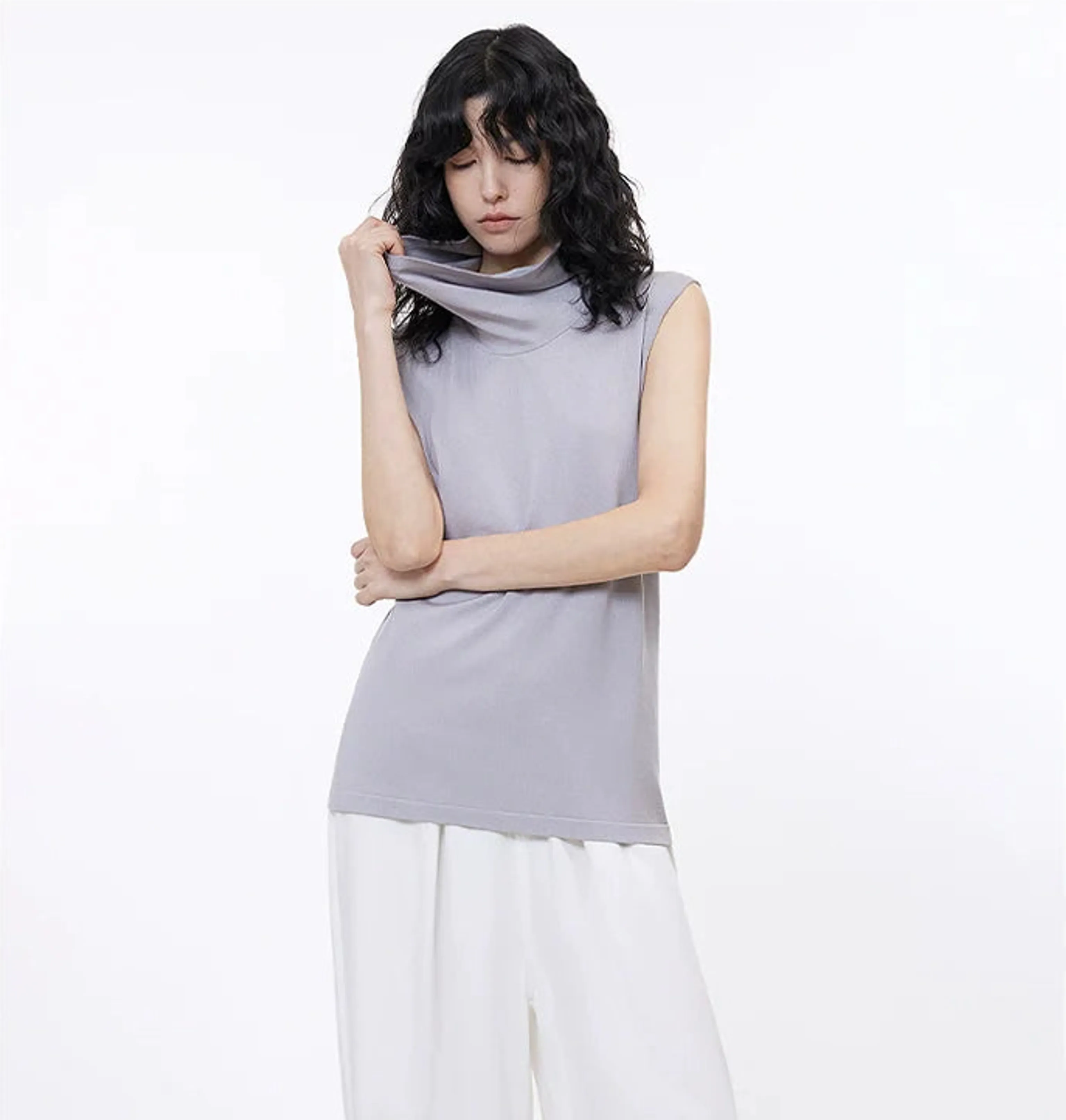 Sleeveless Draped Collar Top - Image 4