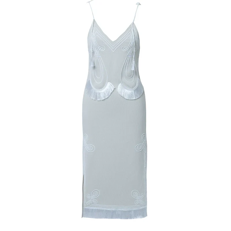 Sleeveless Embroidered Dress - Image 4