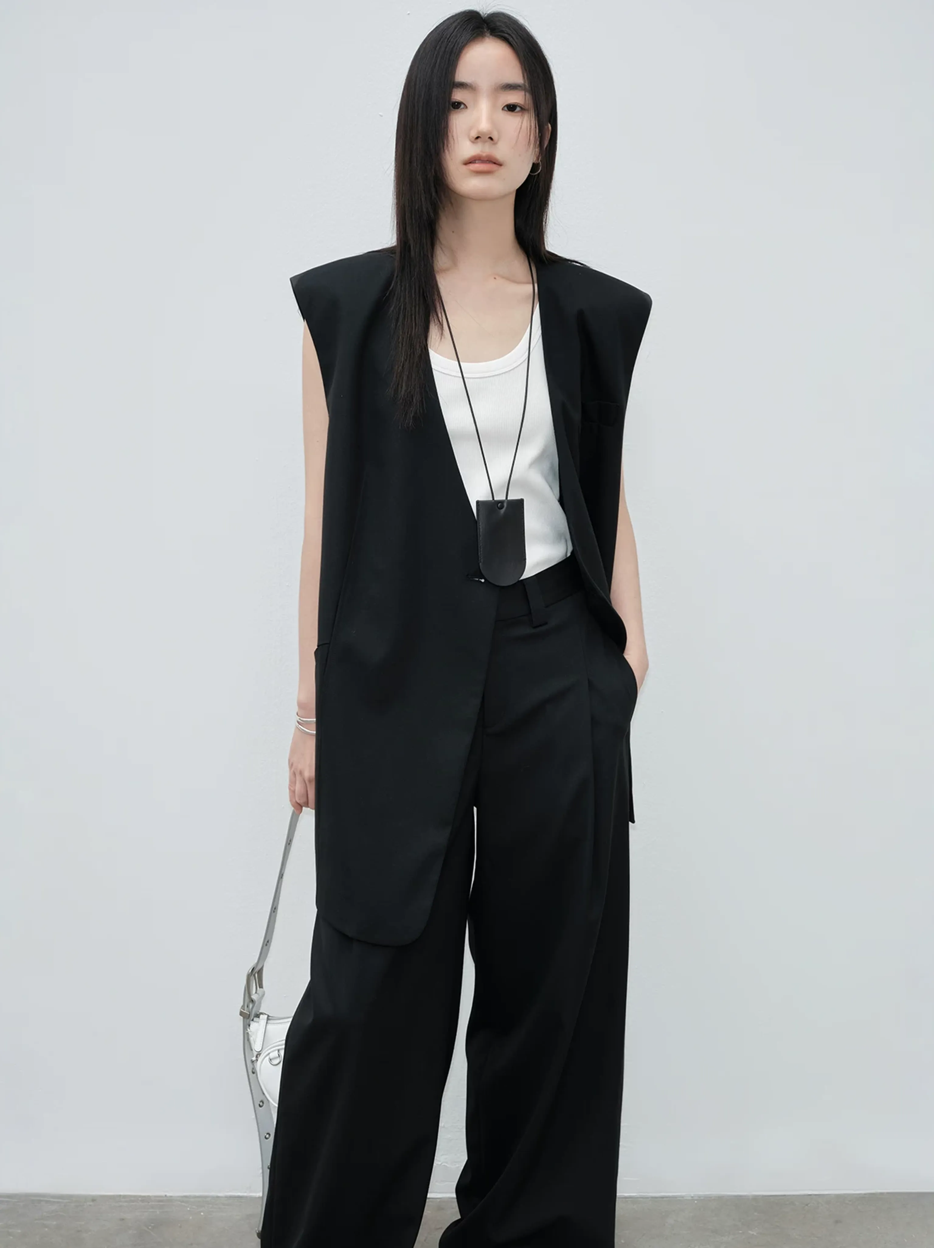 Sleeveless Vest and Bottoms Set - Image 2
