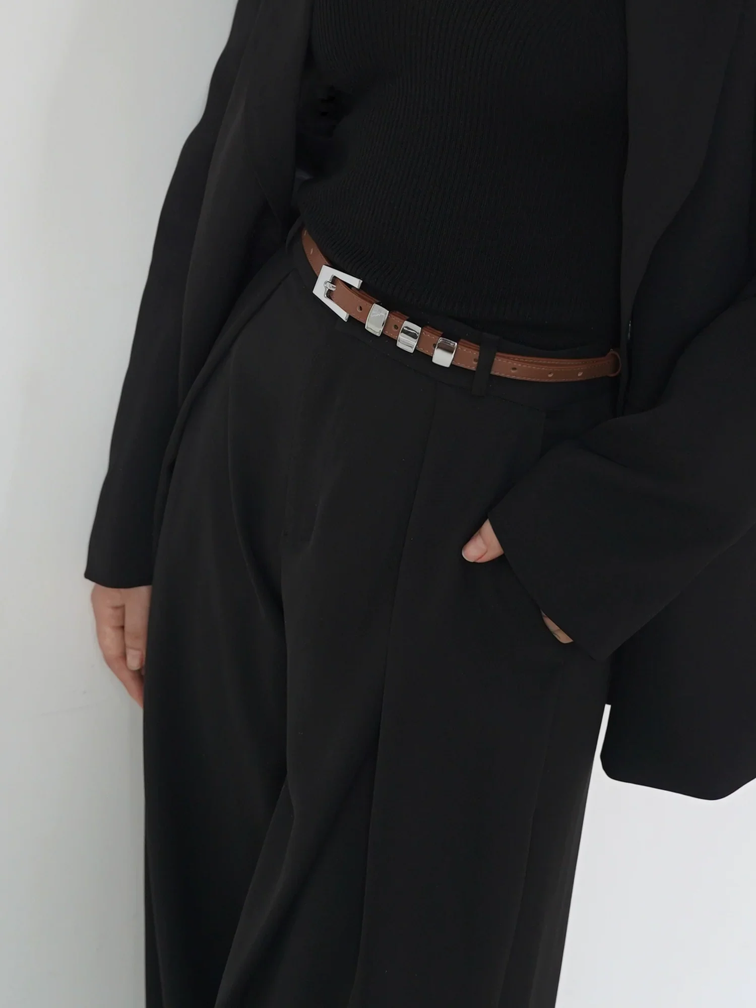Slim Top-Grain Leather Belt - Image 2