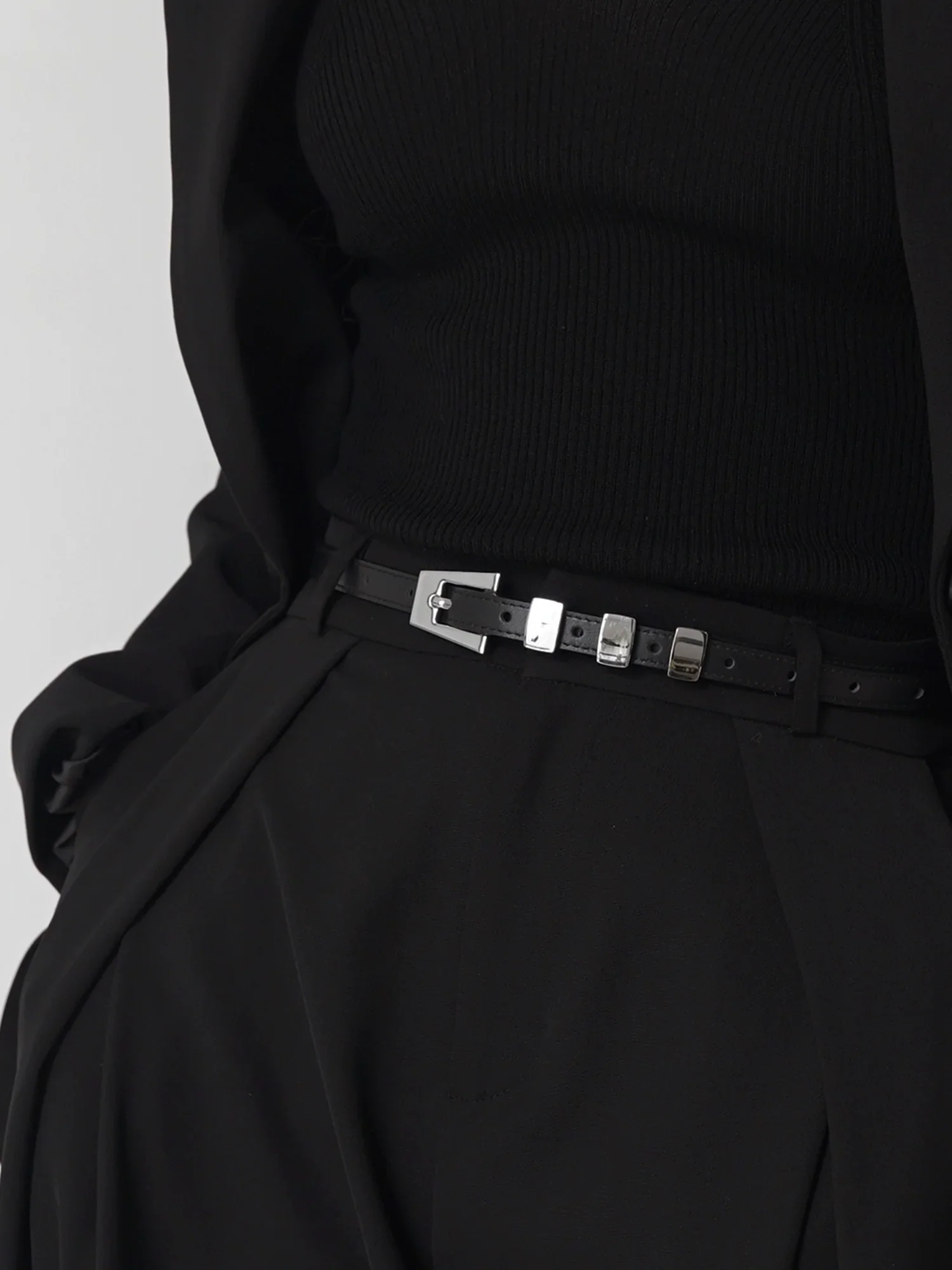 Slim Top-Grain Leather Belt - Image 4