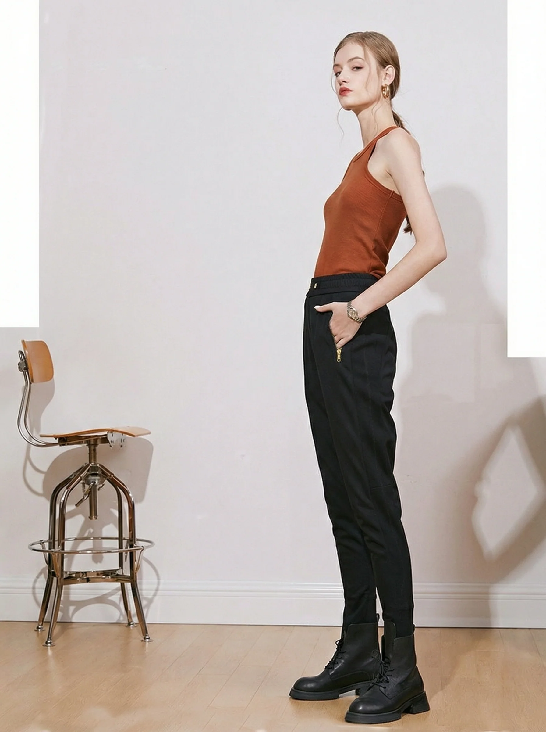Slimming Cotton Tapered Pants
