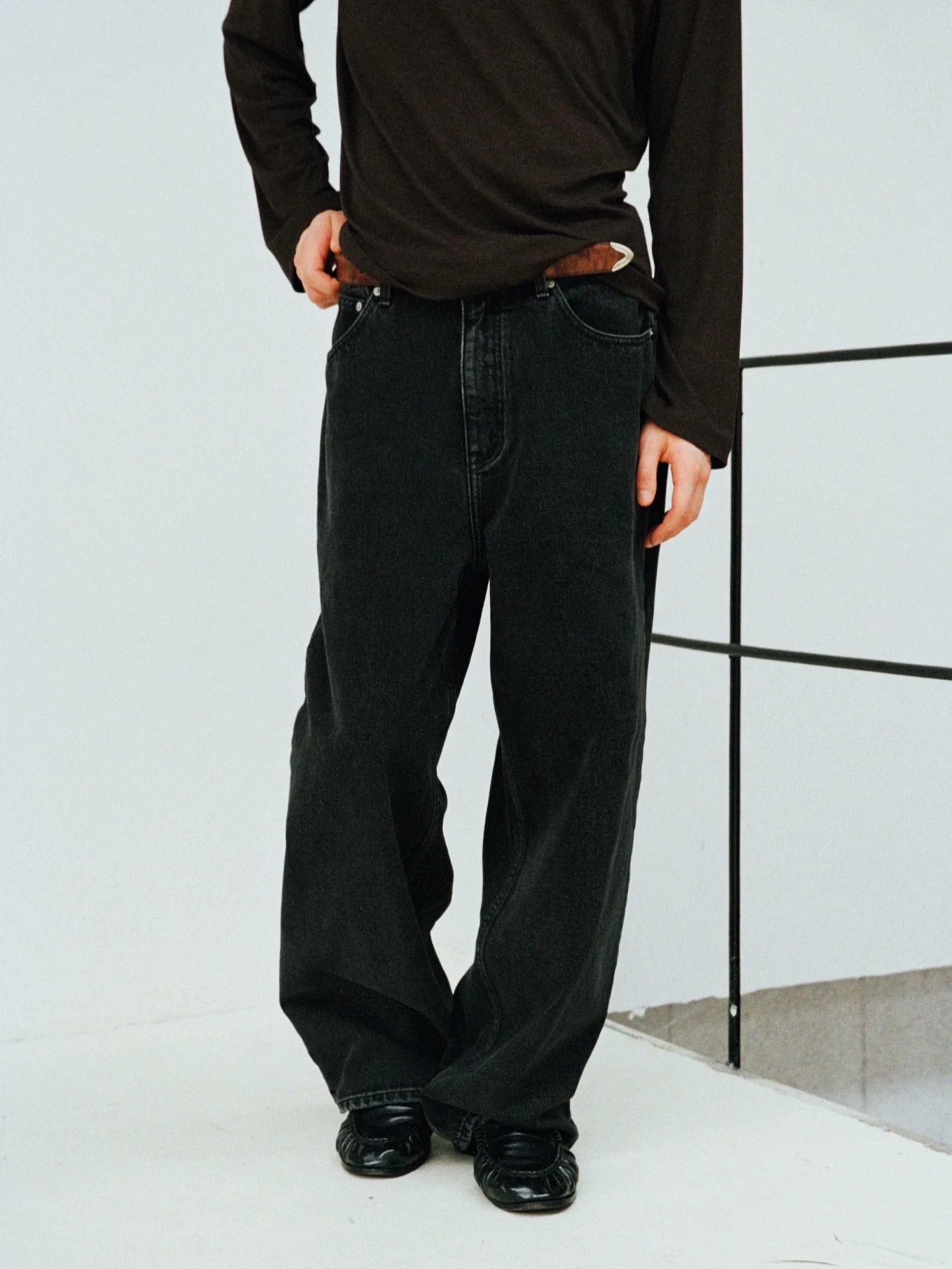 Snow-Wash Wide-Leg Jeans - Image 7