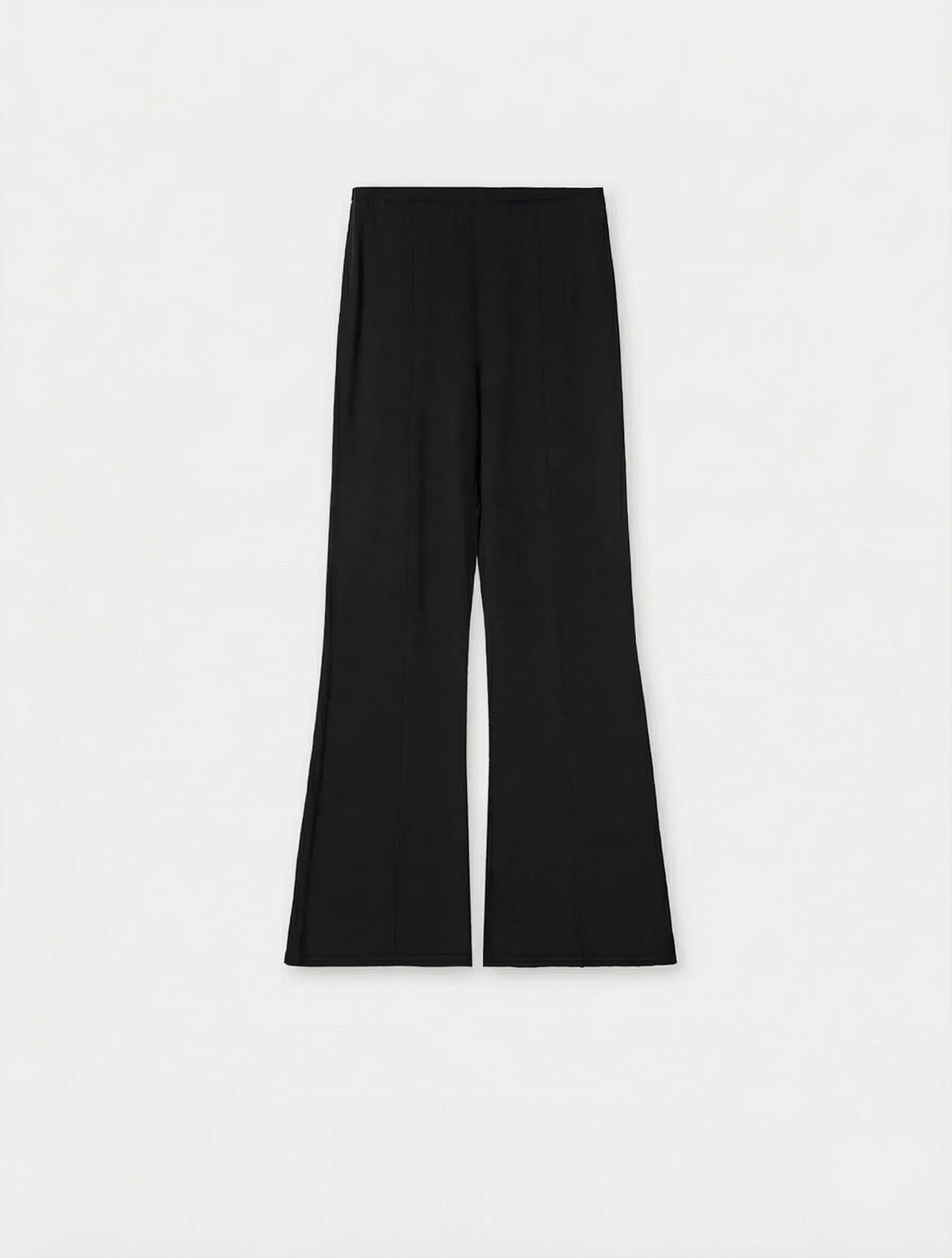 Sophisticated Wide-Leg Ensemble - Image 4