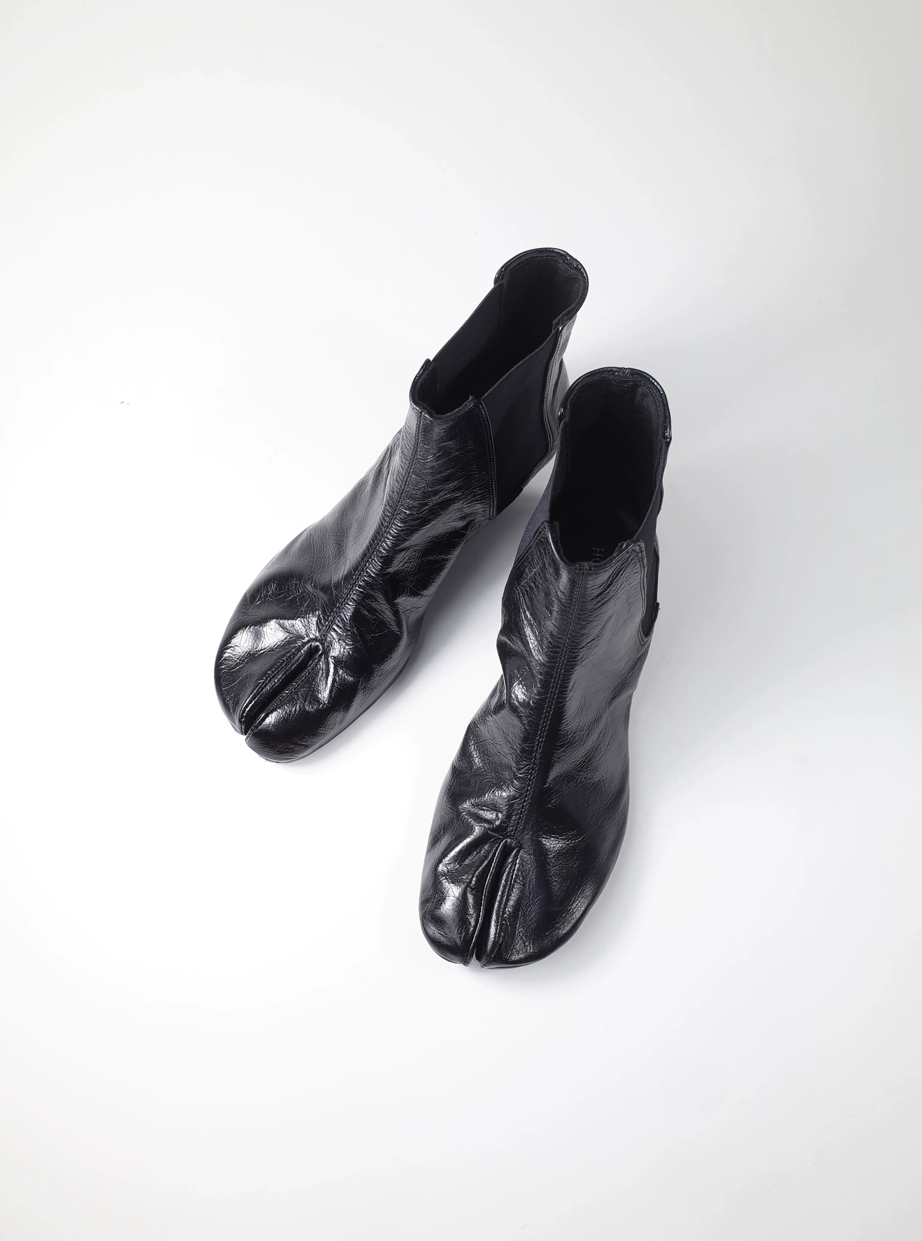 Split-Toe Suede Ankle Boots - Image 5