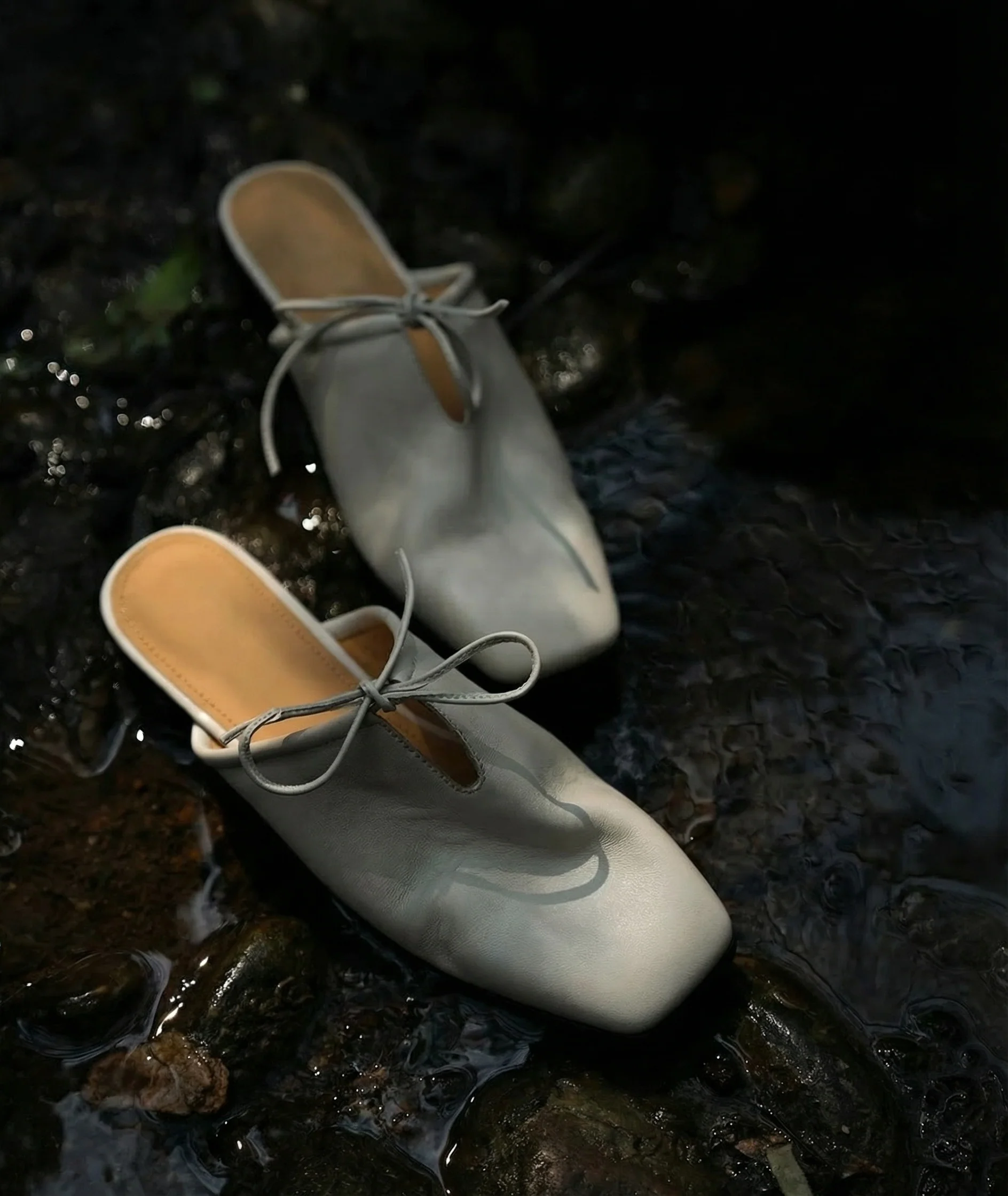 Square-Toe Bow Leather Mule - Image 5