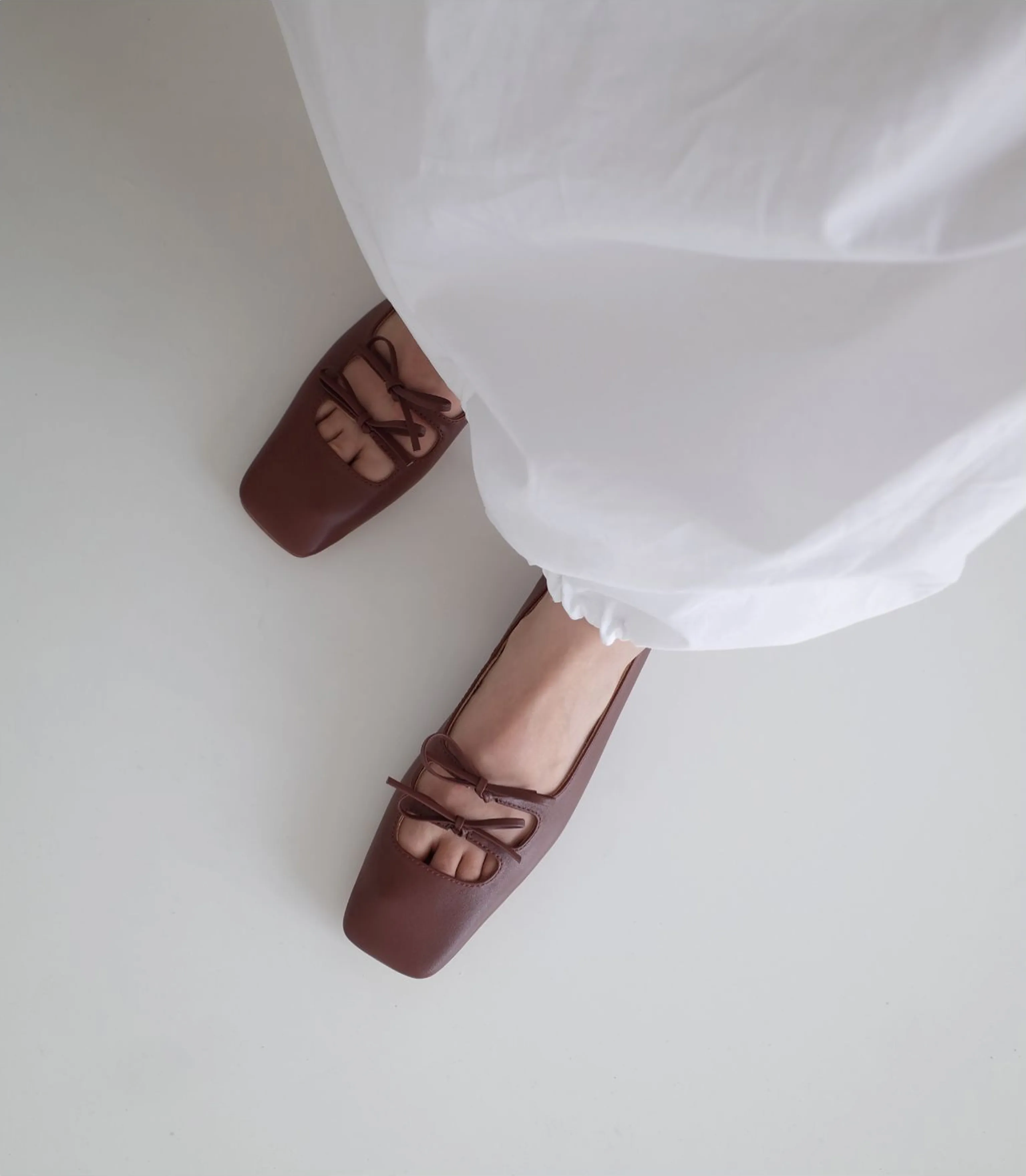 Square-Toed Bow Flats - Image 5