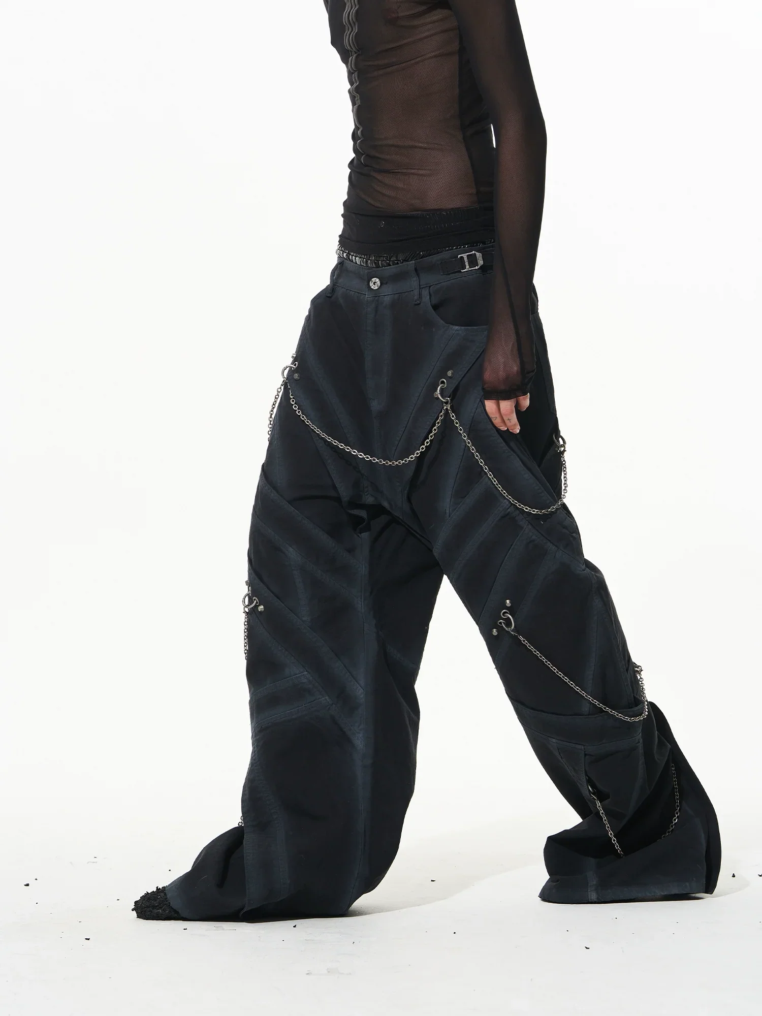 Staggered Chain Cargo Pants - Image 2