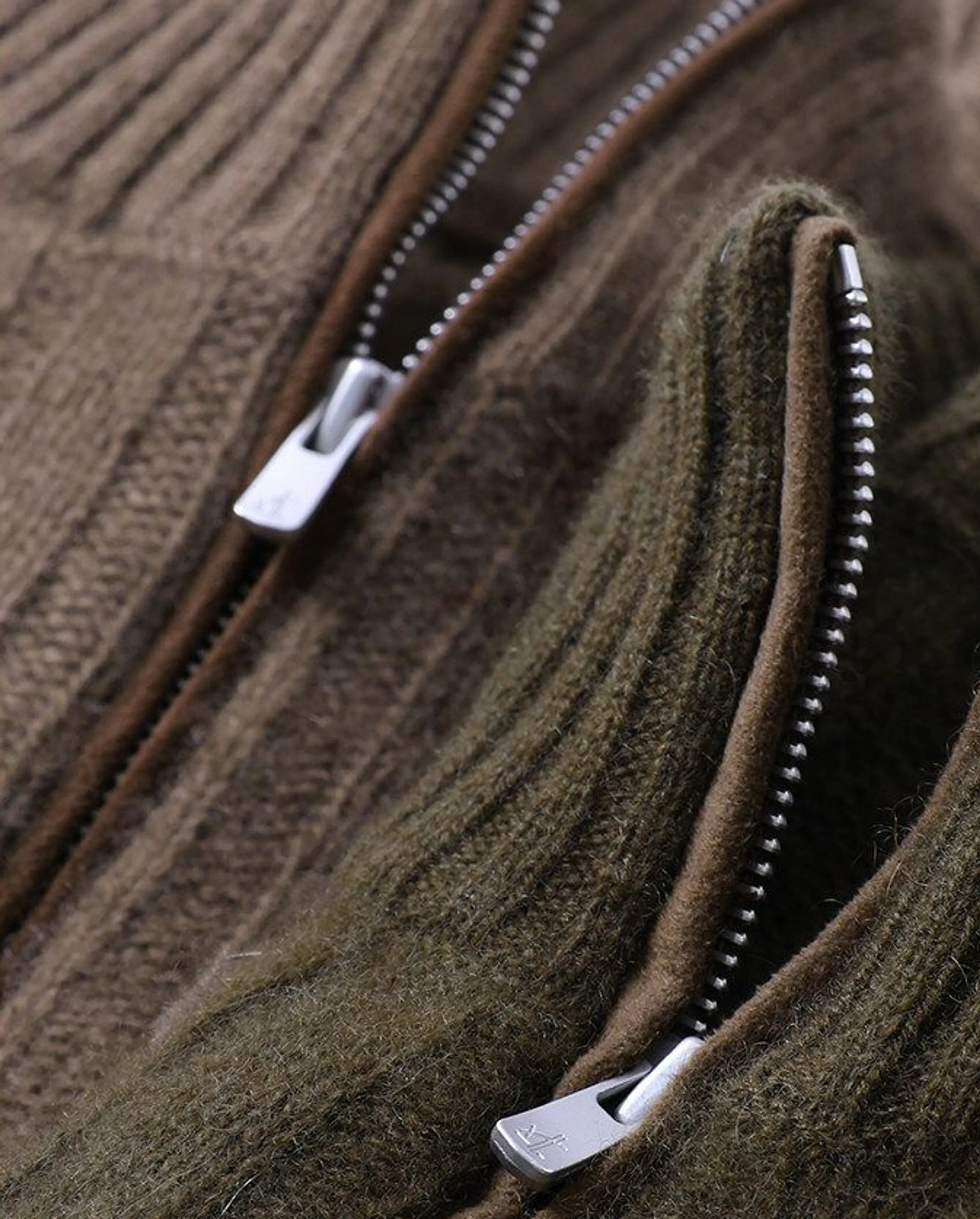 Stand-Collar Cable-Knit Cashmere Half-Zip Sweater - Image 6