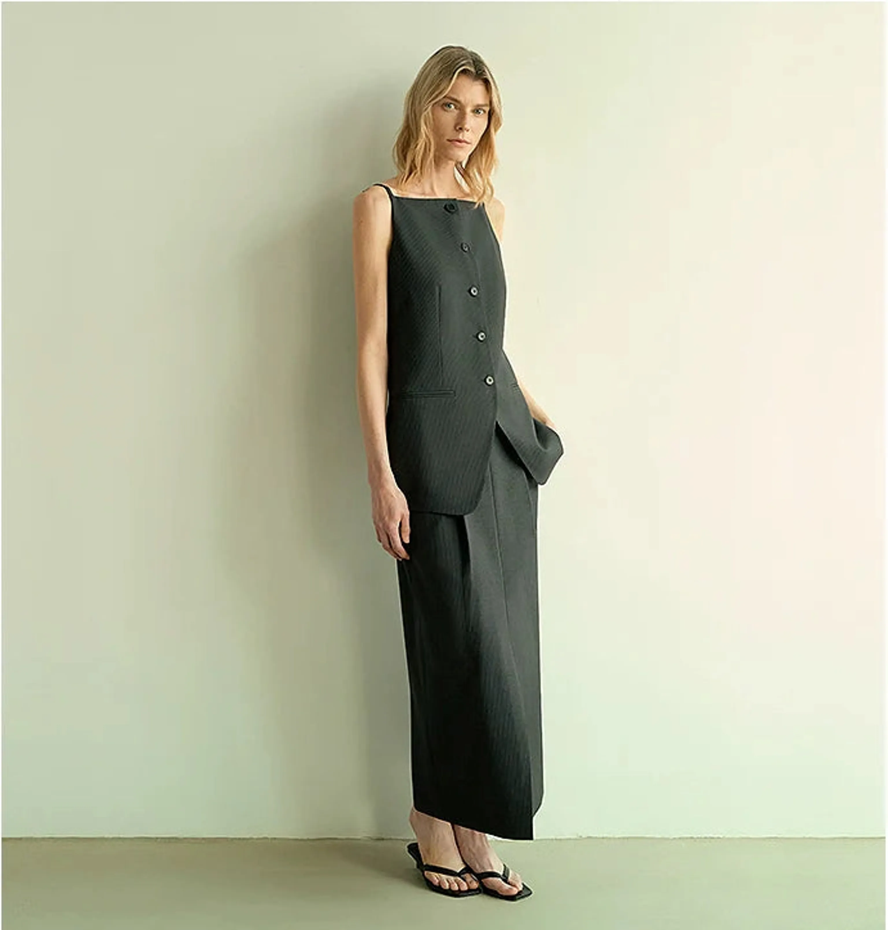 Strappy Longline Vest - Image 5