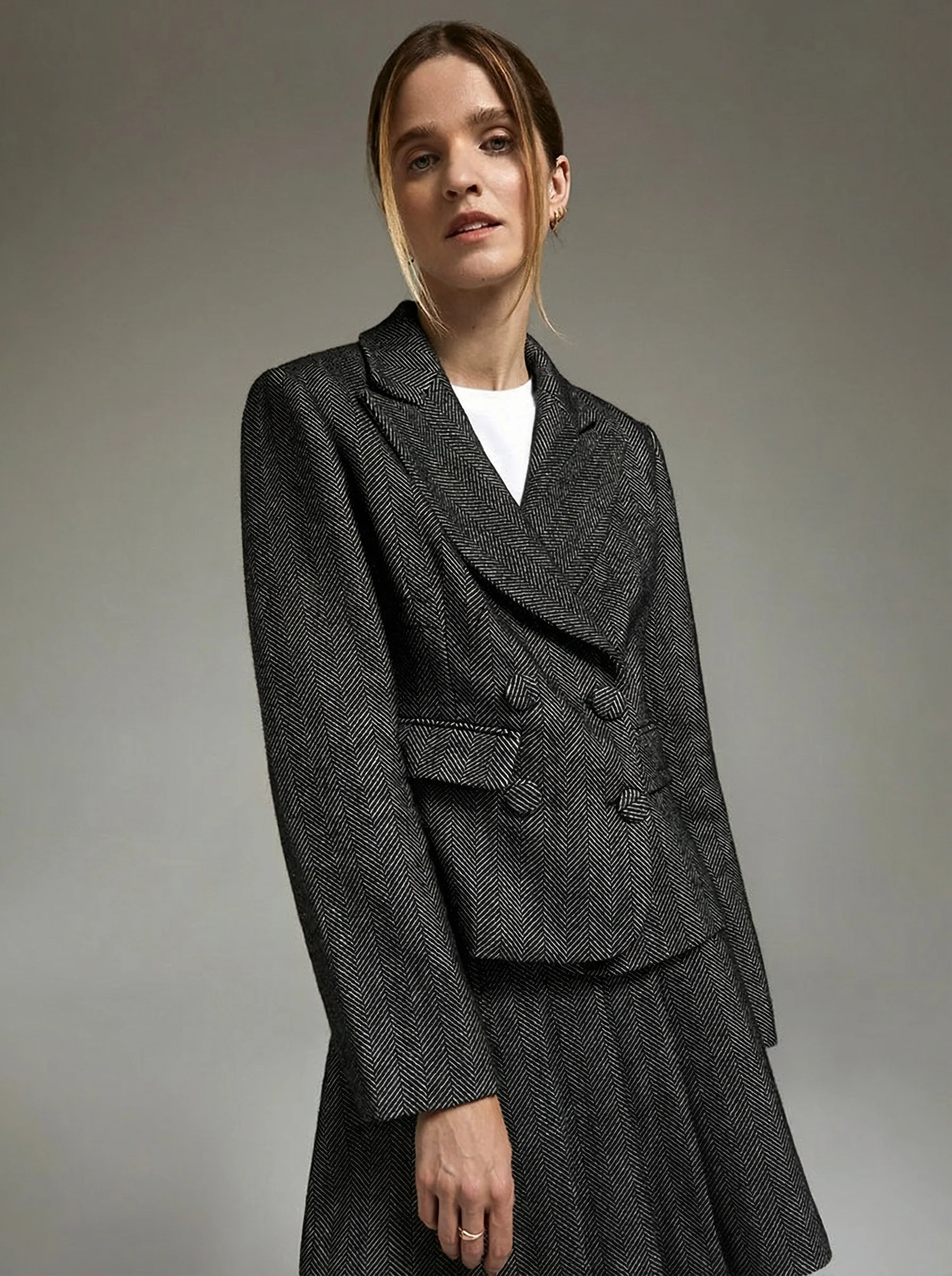 Susie Herringbone Wool-Linen Suit
