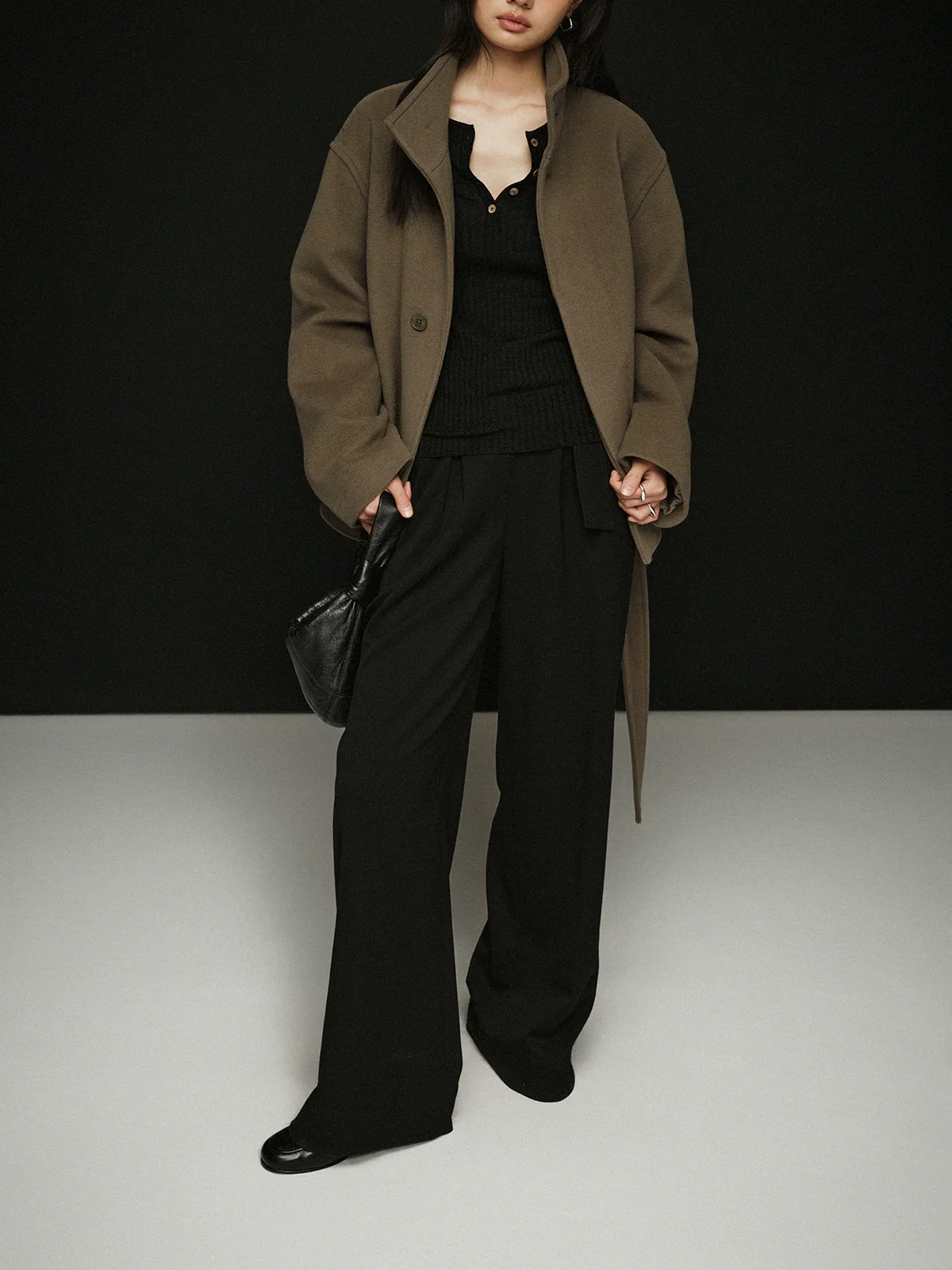 Symmetrical Pleated Wide-Leg Trousers - Image 4