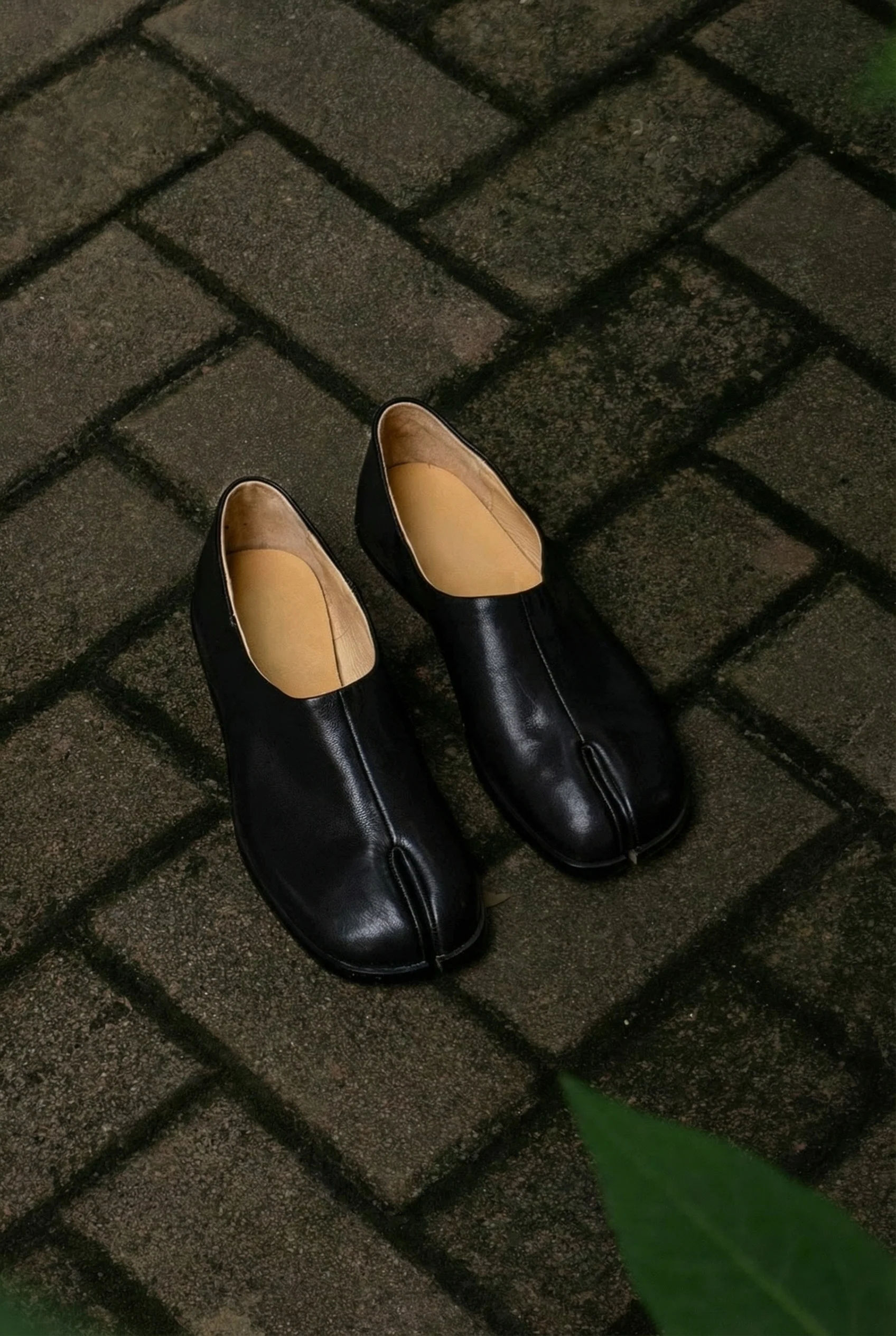 Tabi Split-Toe Leather Loafers