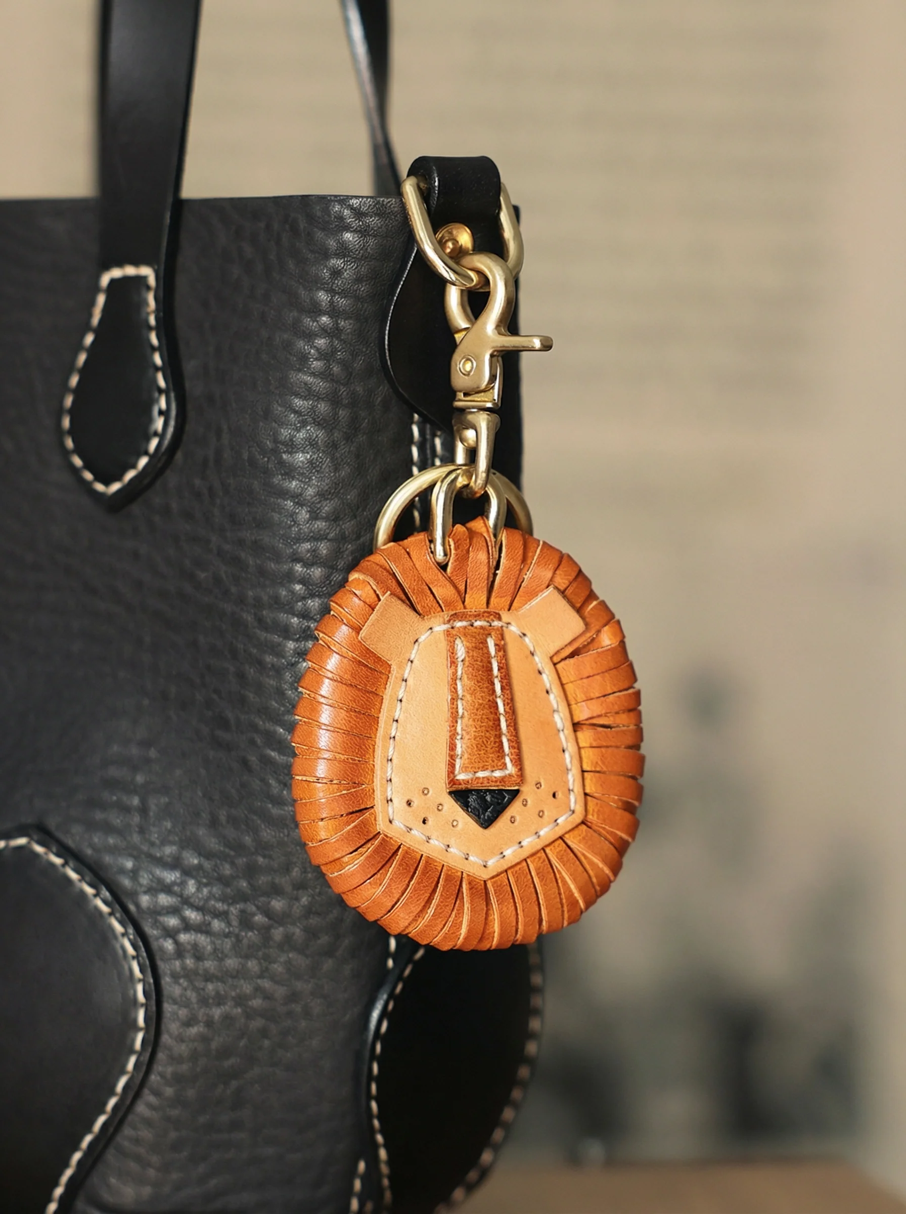 Top-Grain Leather Lion Bag Charm - Image 2