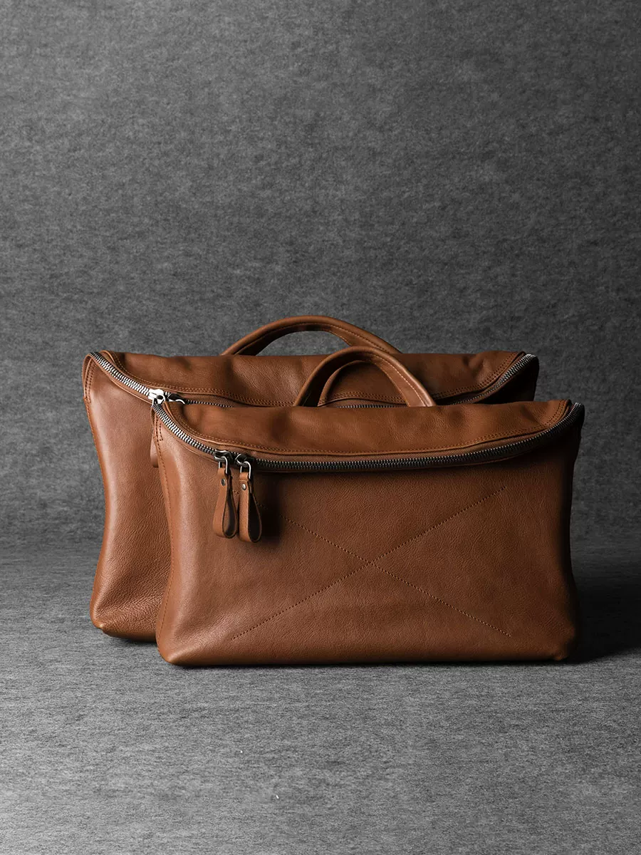 Top-Grain Vegetable-Tanned Leather Messenger Bag - Image 5