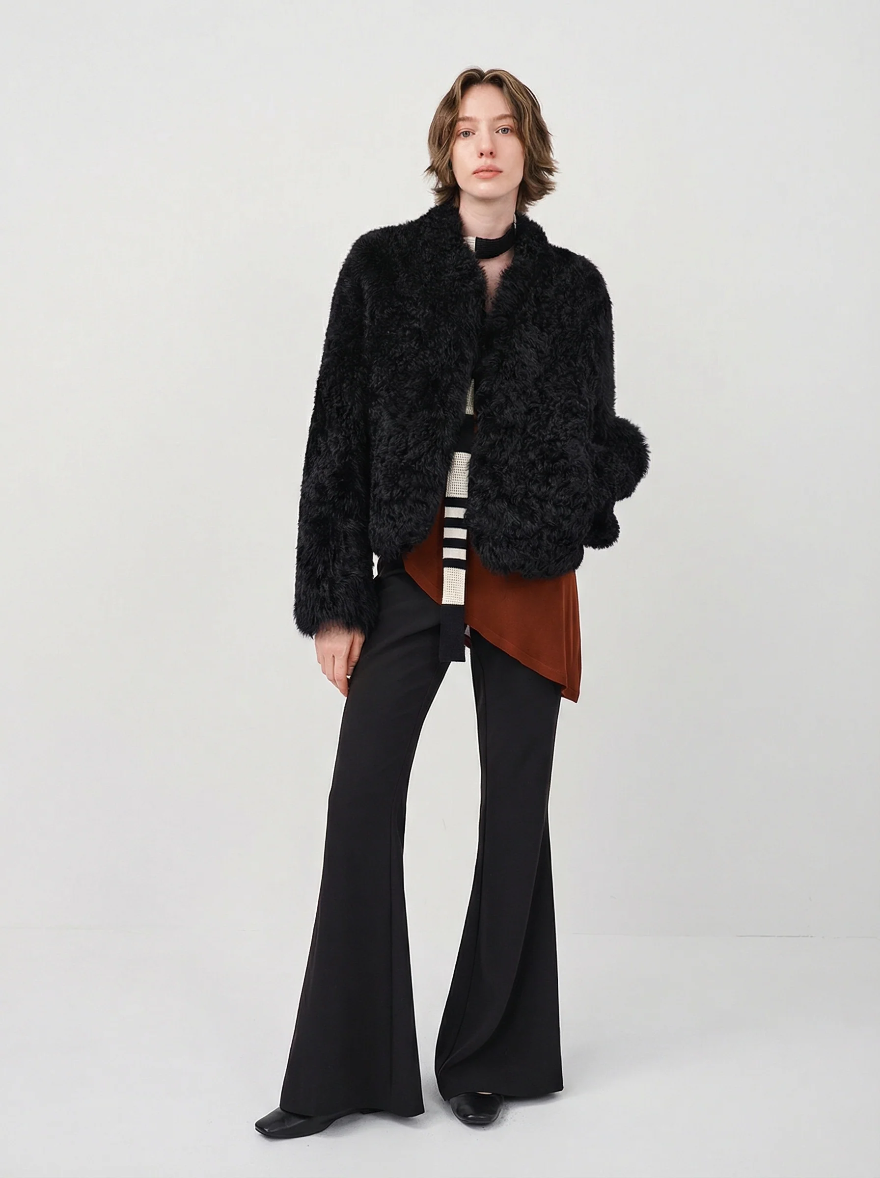 Toscana Shearling V-Neck Jacket - Image 4