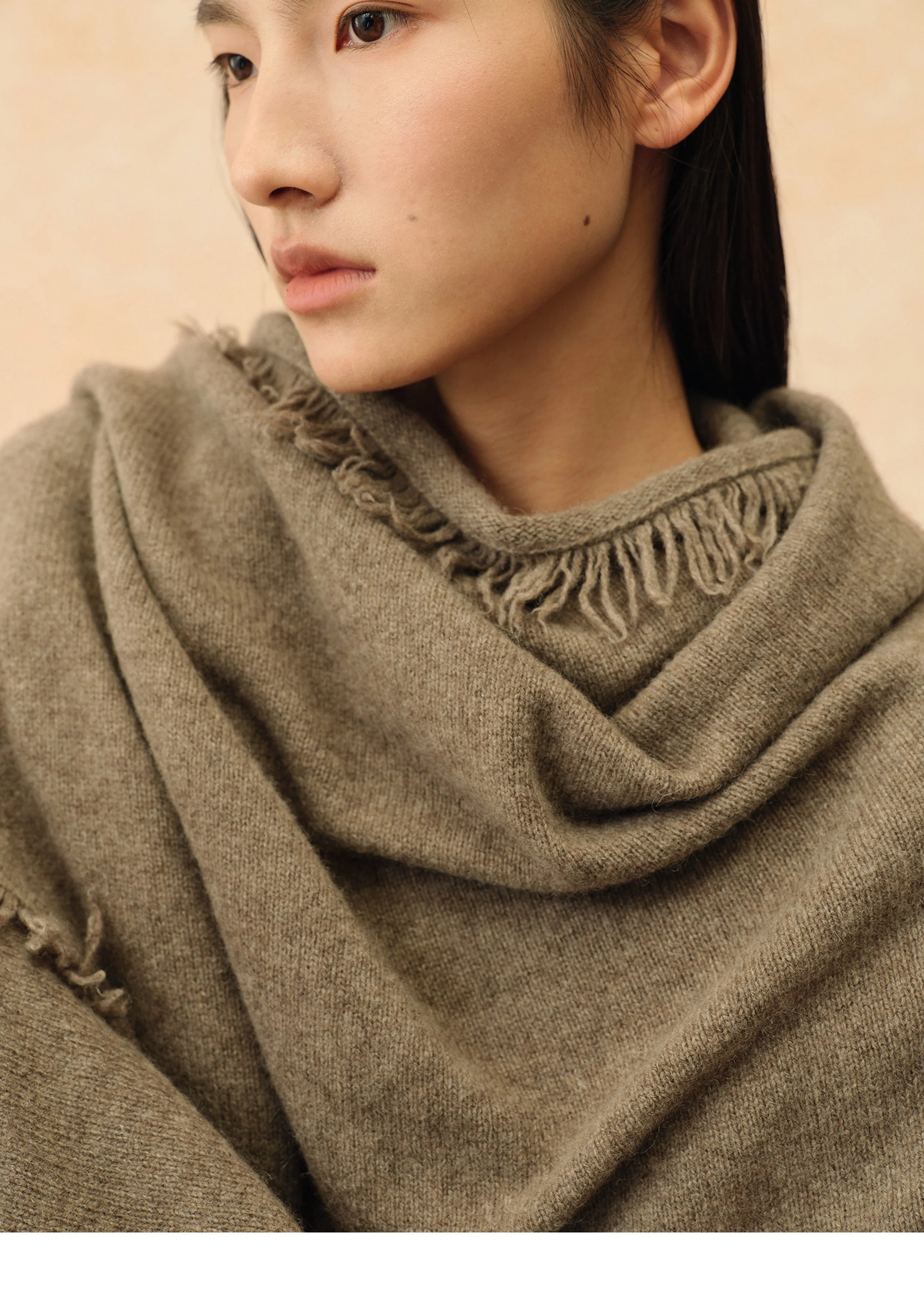 Twilight Snowfield Yak Wool Triangle Shawl - Image 3