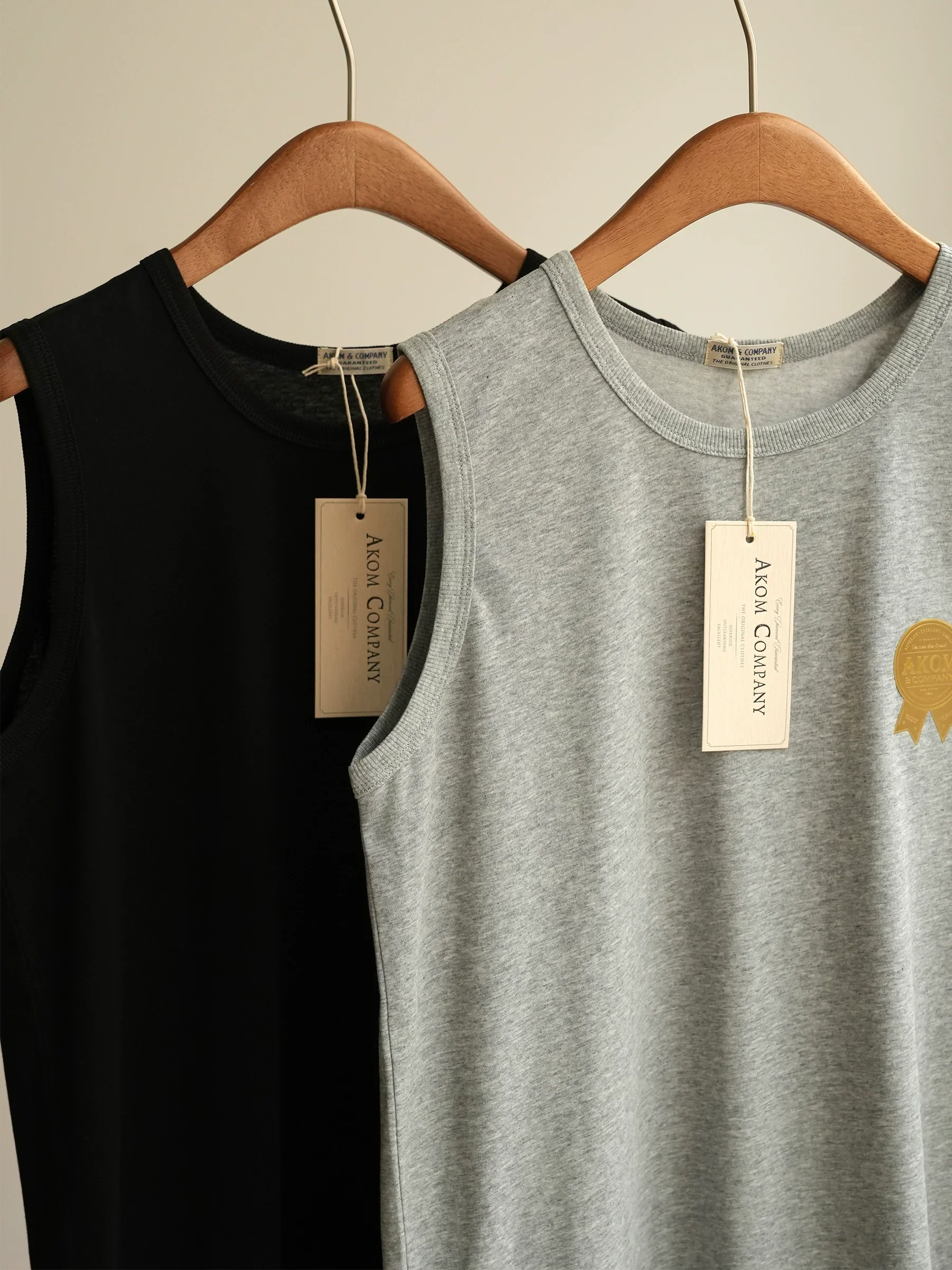 Two-Tone Combed Cotton Tank Top - Image 3