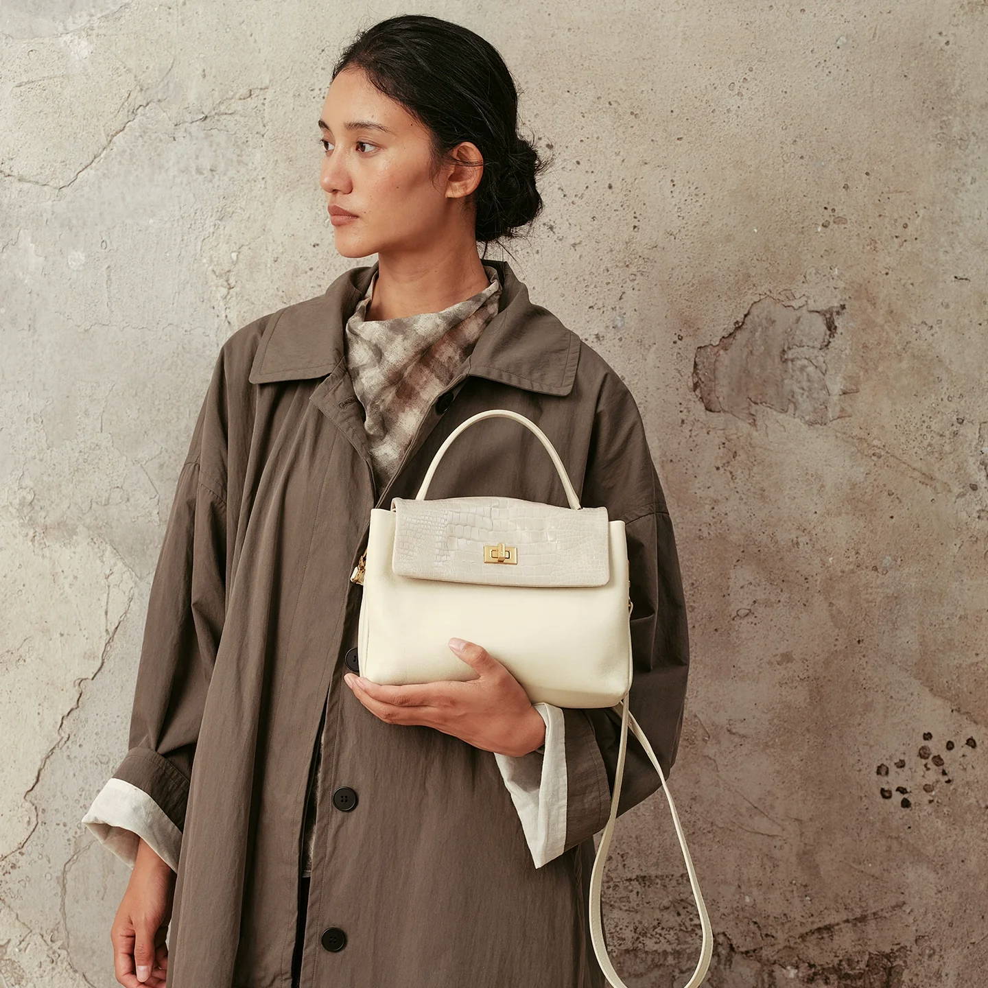 Two-Tone Croc-Embossed Top-Grain Leather Top-Handle Flap Bag - Image 3