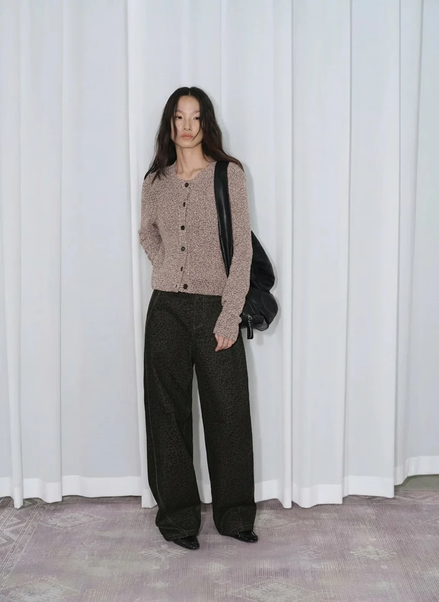 Two-Tone Textured Round-Neck Cardigan - Image 5