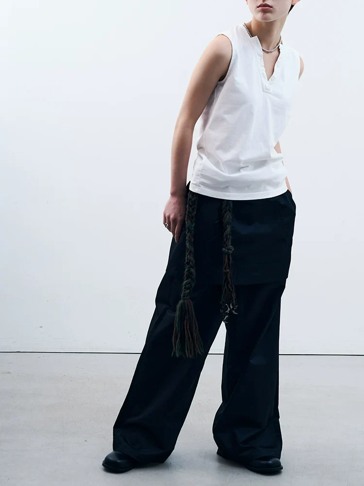 Two-Tone V-Neck Knit Vest