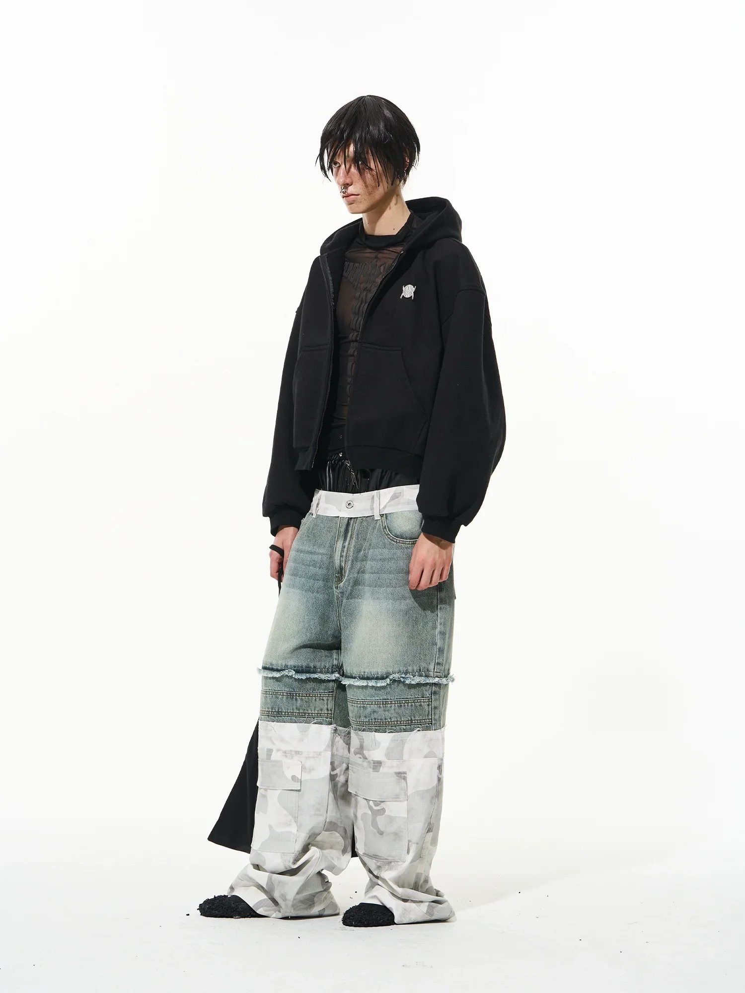 Two-Tone Wide-Leg Denim Pants - Image 4