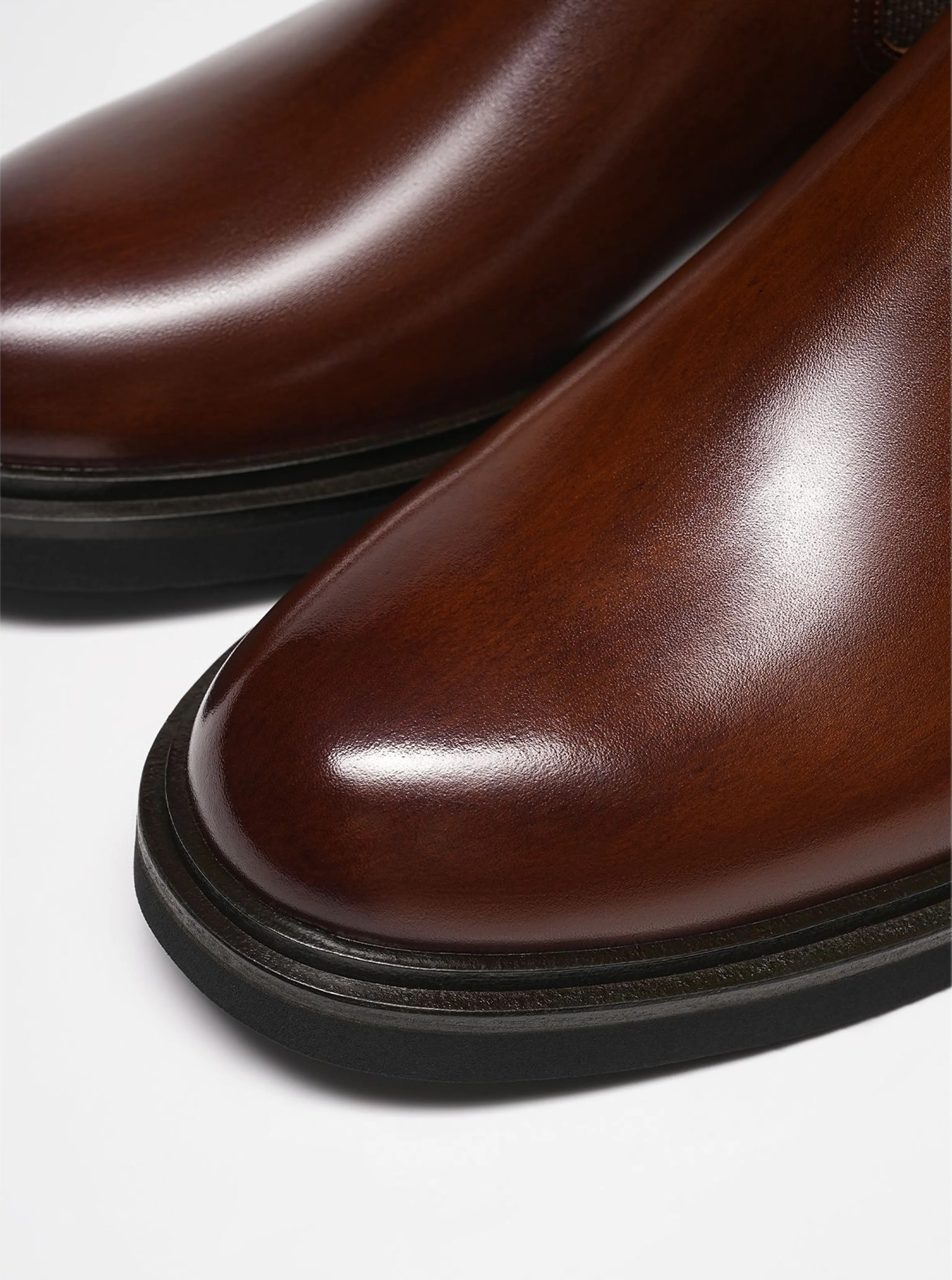 Ultra-Light Italian Leather Chelsea Boots - Image 4