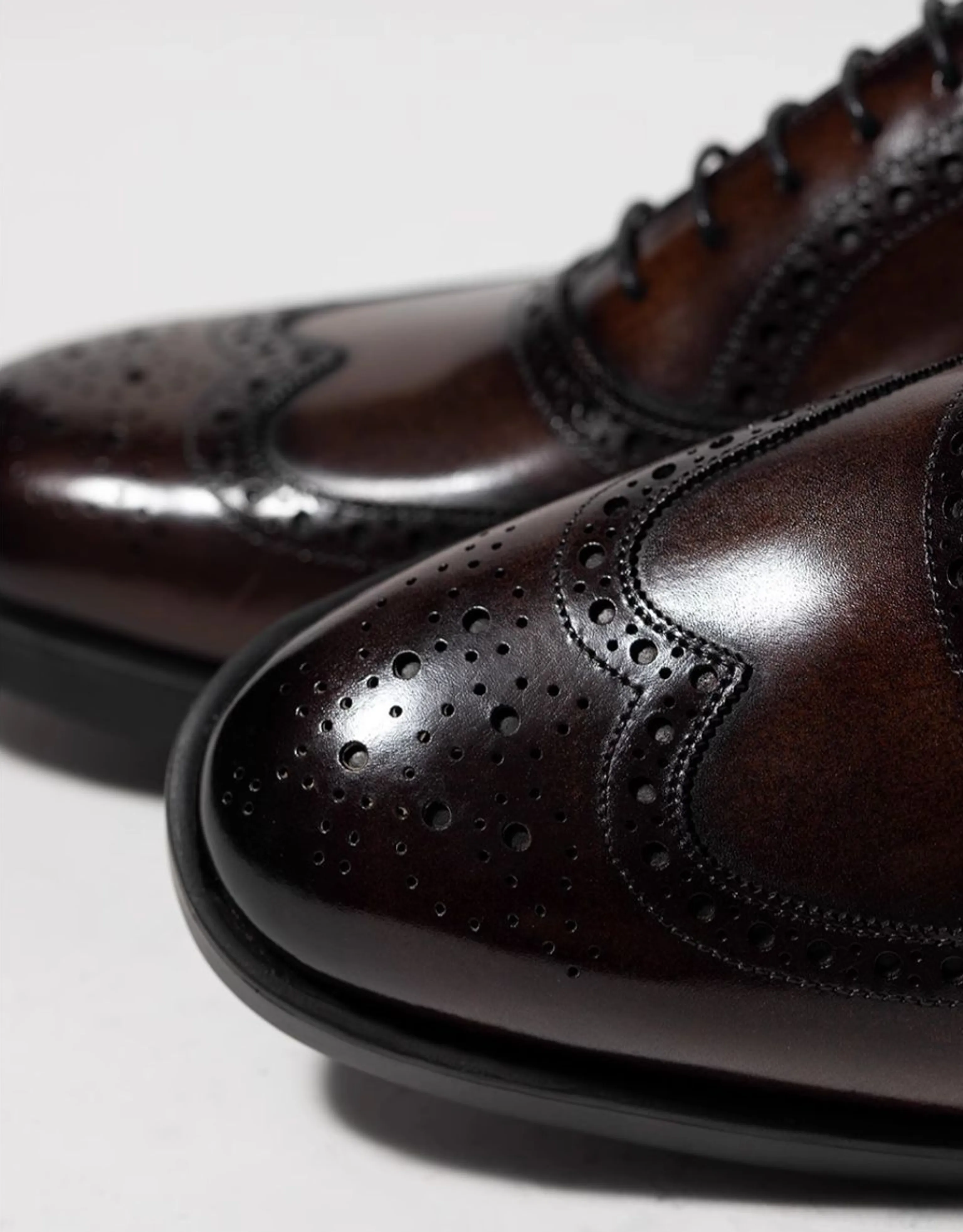 Ultra-Light Wingtip Brogue Oxford - Image 4