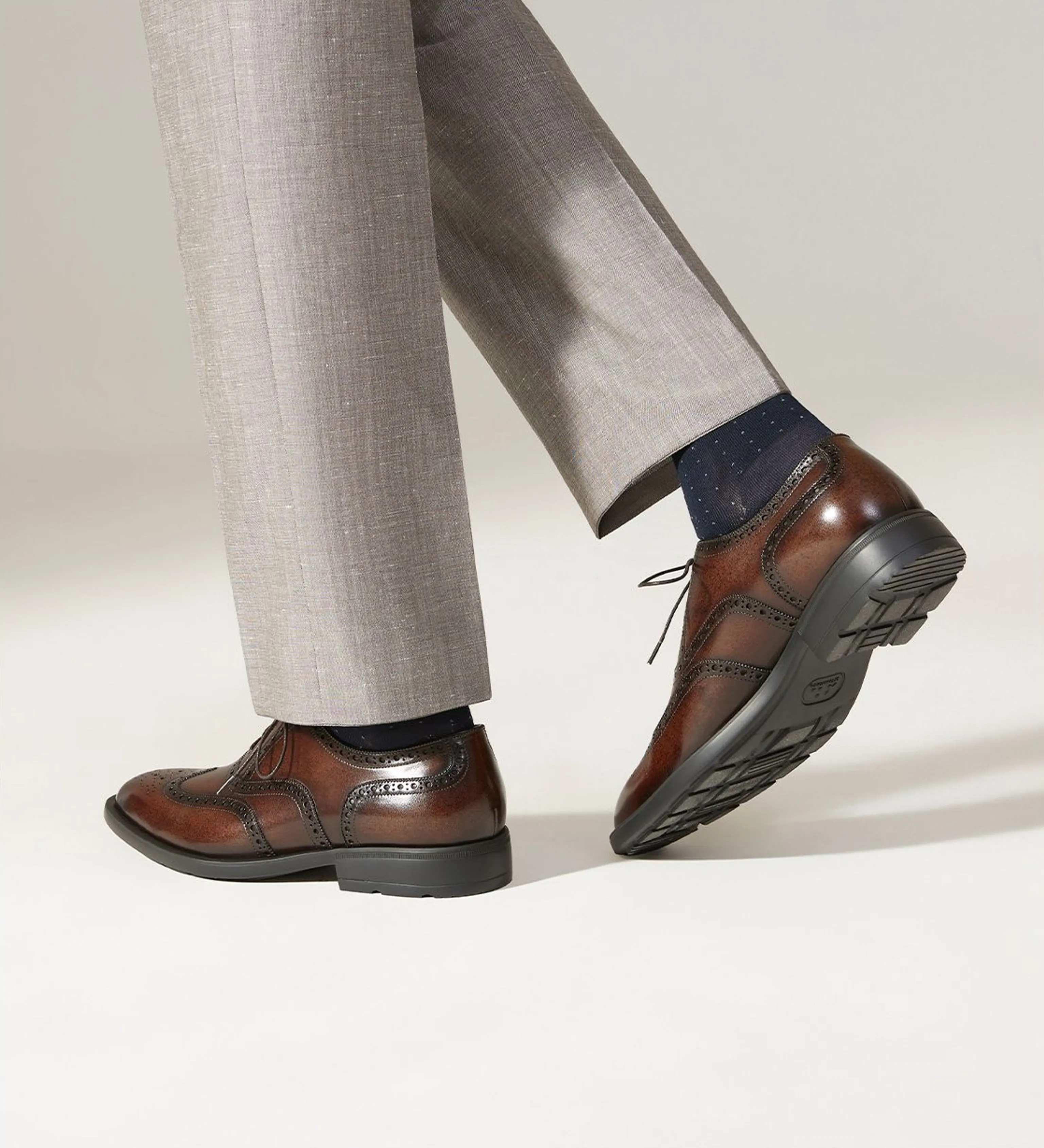 Ultra-Light Wingtip Brogue Oxford - Image 6