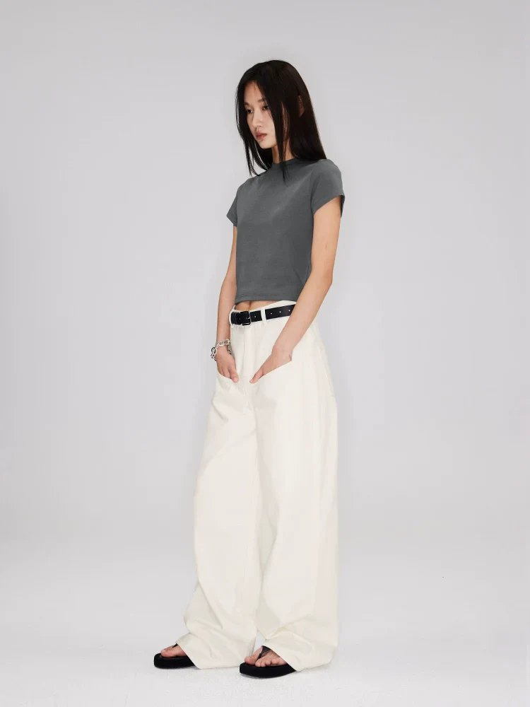 Unconventional Wide-Leg Jeans - Image 4