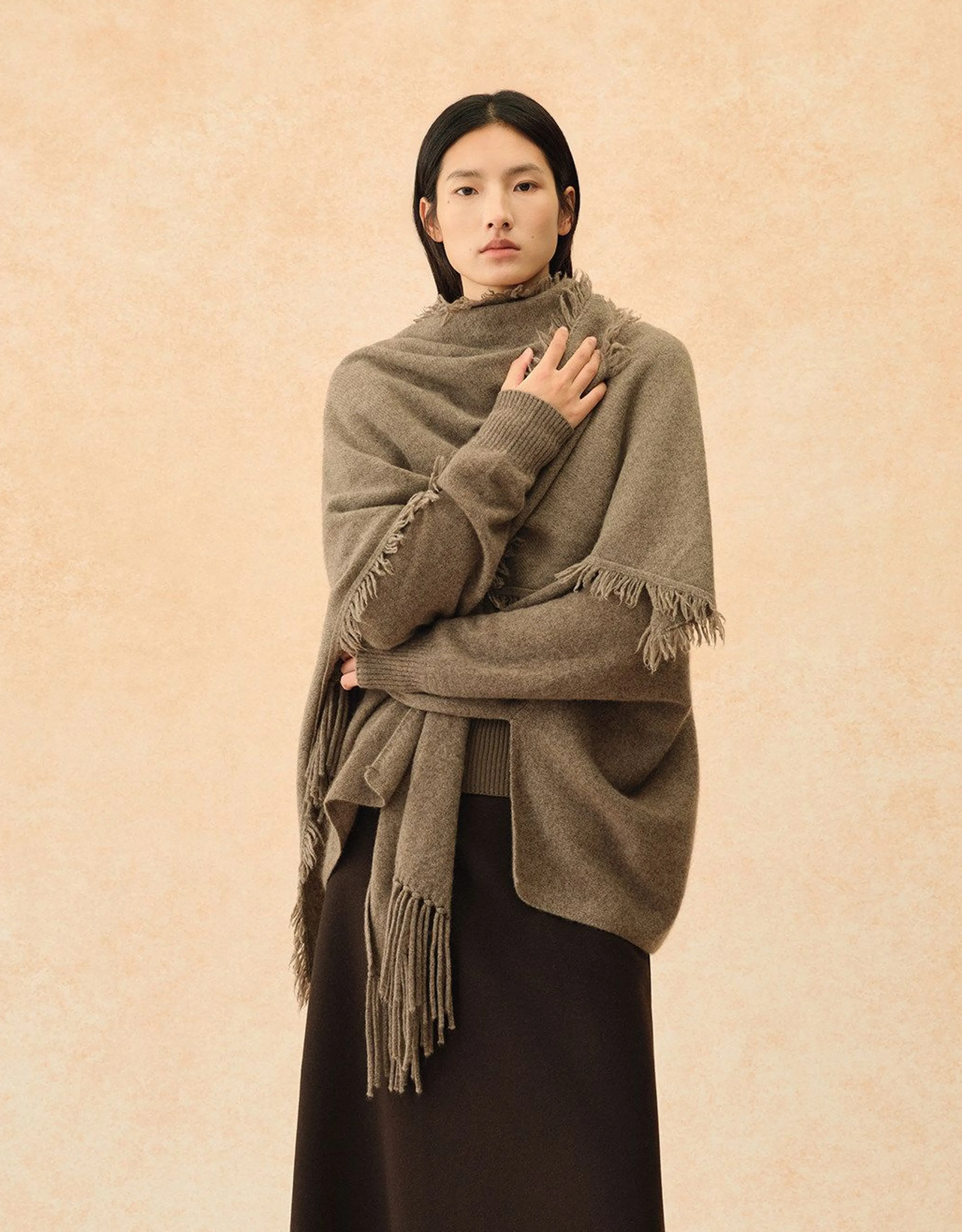 Undyed Yak-Cashmere Fringe Shawl - Image 4