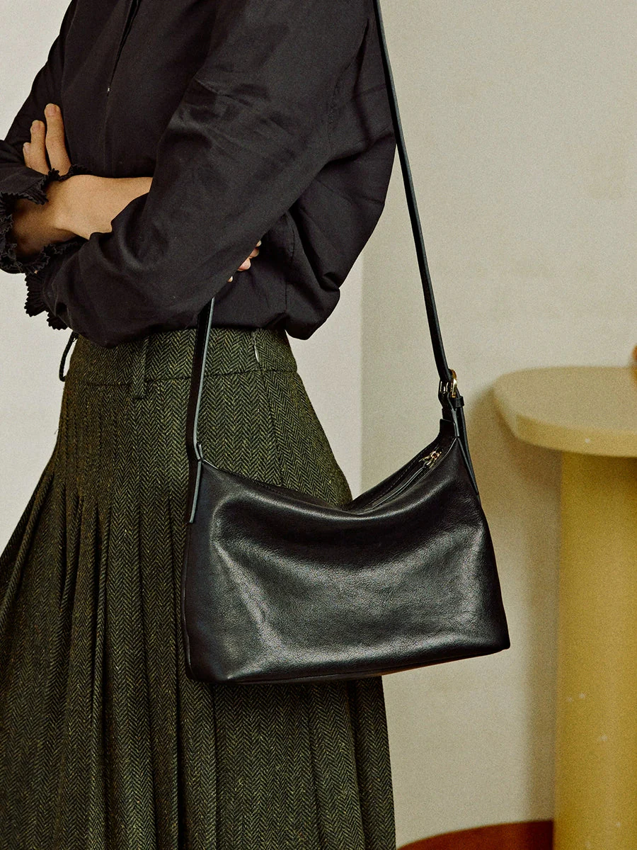 Vegetable-Tanned Cowhide Hobo Bag - Image 5