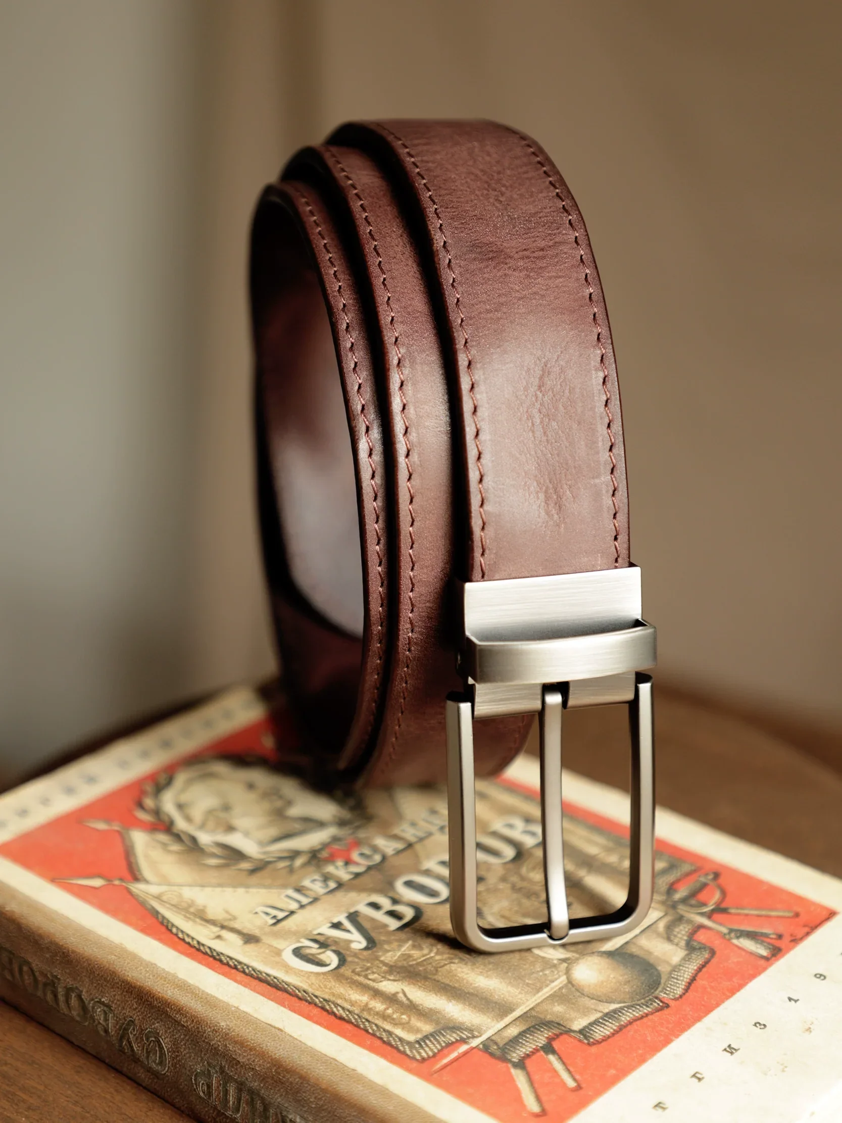 Vegetable-Tanned Cowhide Pin Buckle Belt