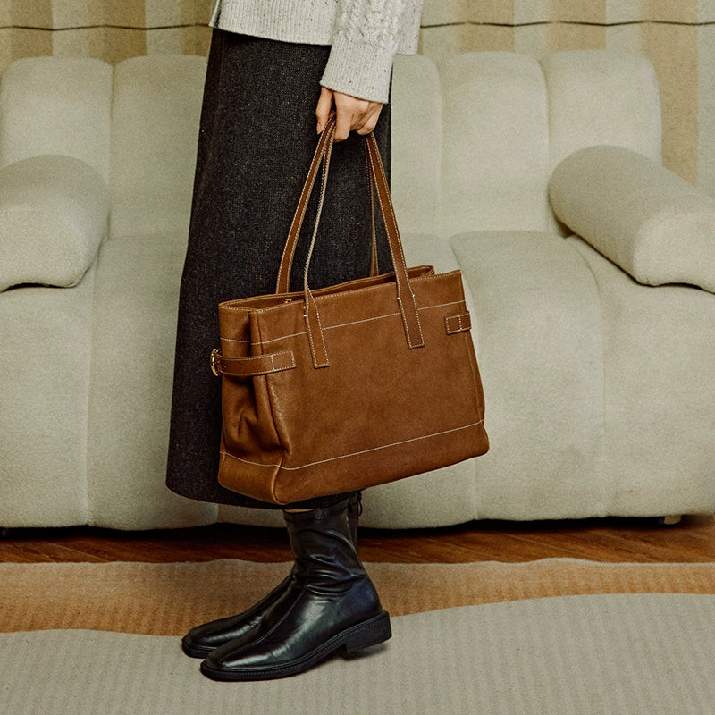 Vegetable-Tanned Cowhide Shoulder Tote - Image 7